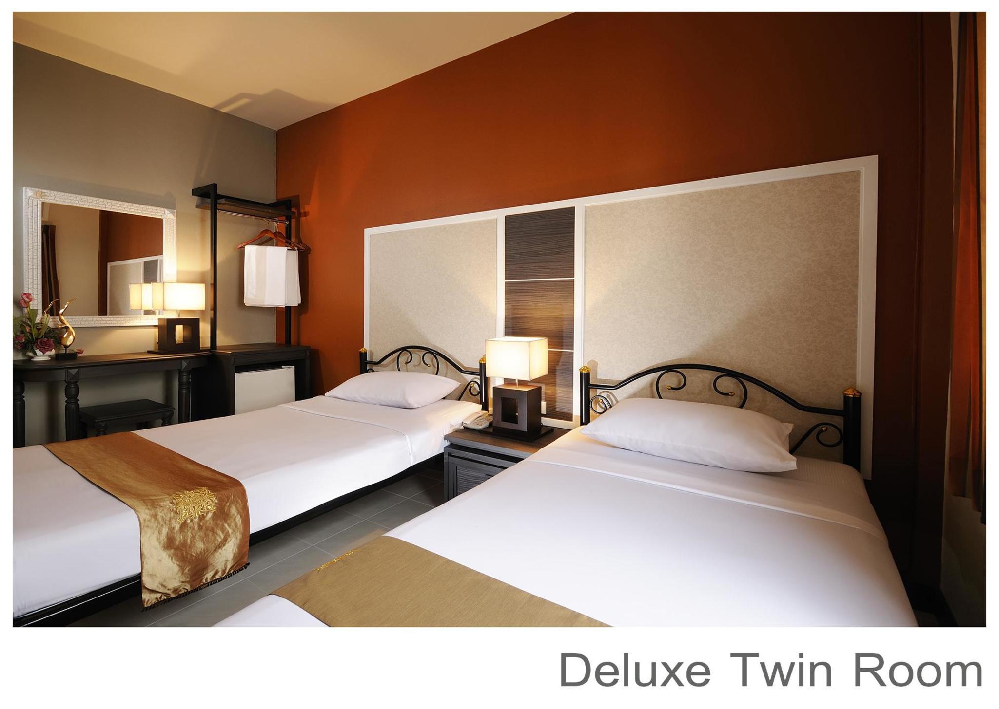 Rambuttri Village Plaza Inn