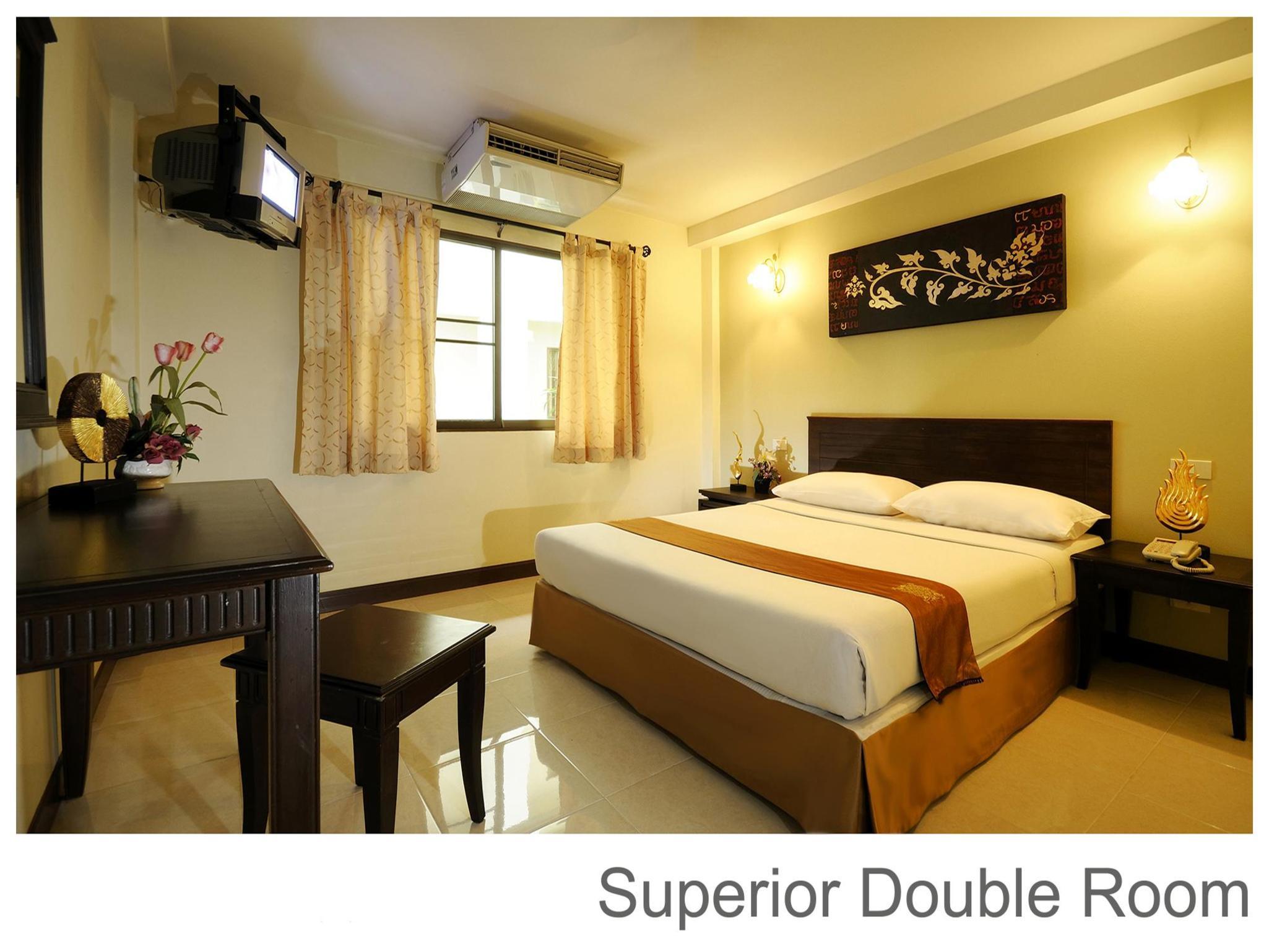 Rambuttri Village Plaza Inn 3*