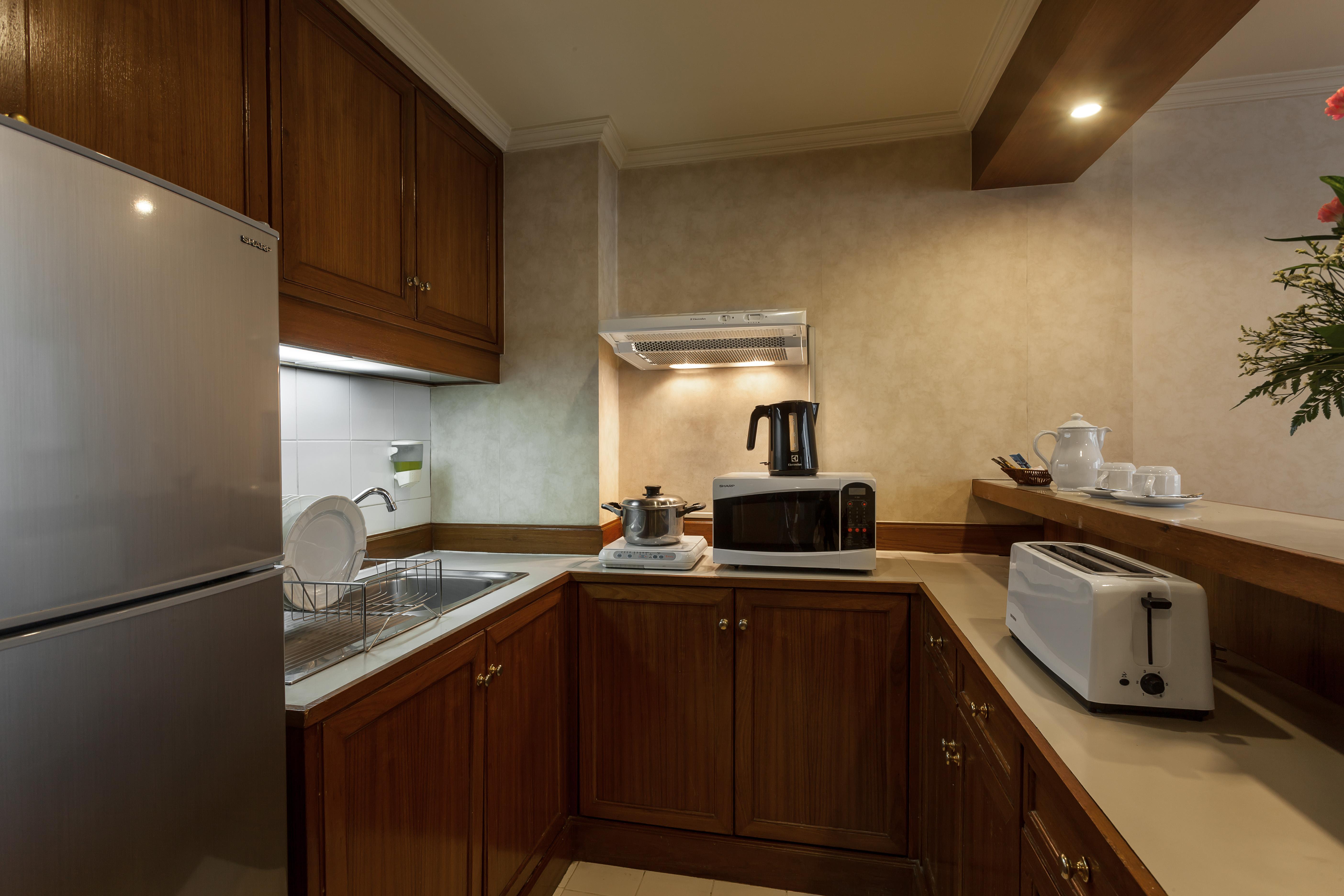 Rembrandt Hotel&suites Sha Plus Certified Hotel 4*
