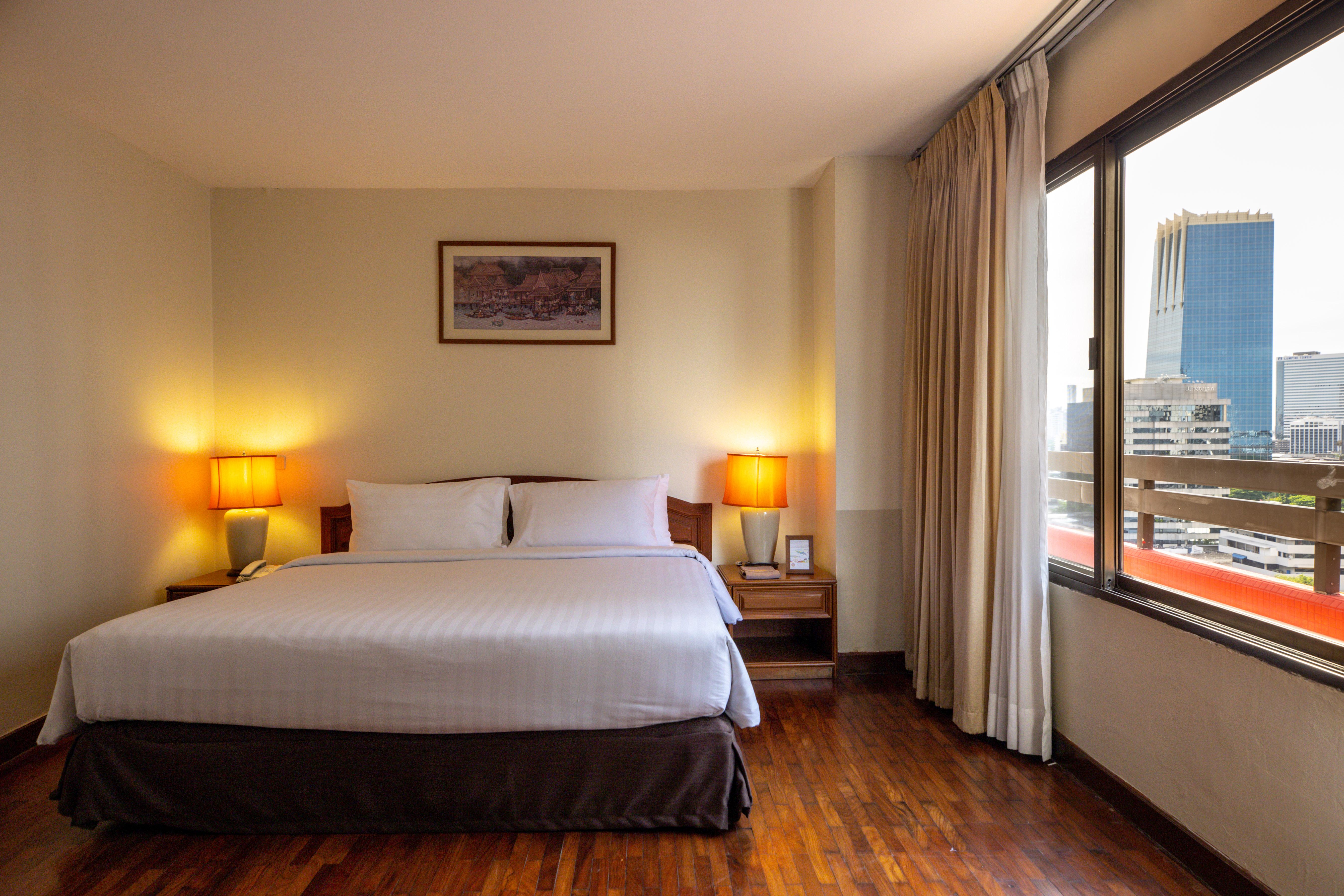Hotel Bandara Silom,