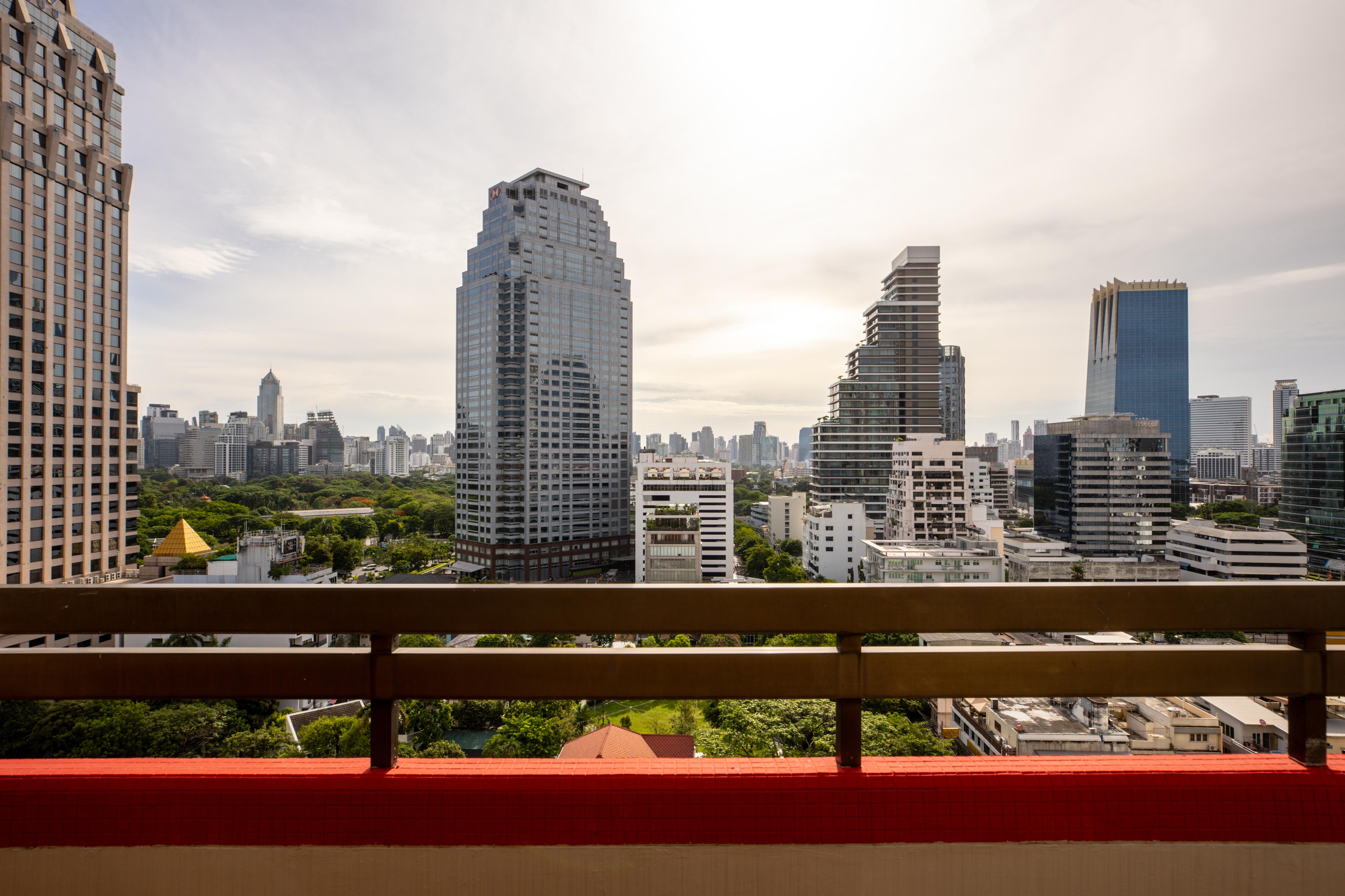 Bandara Silom, Hotel Bangkok