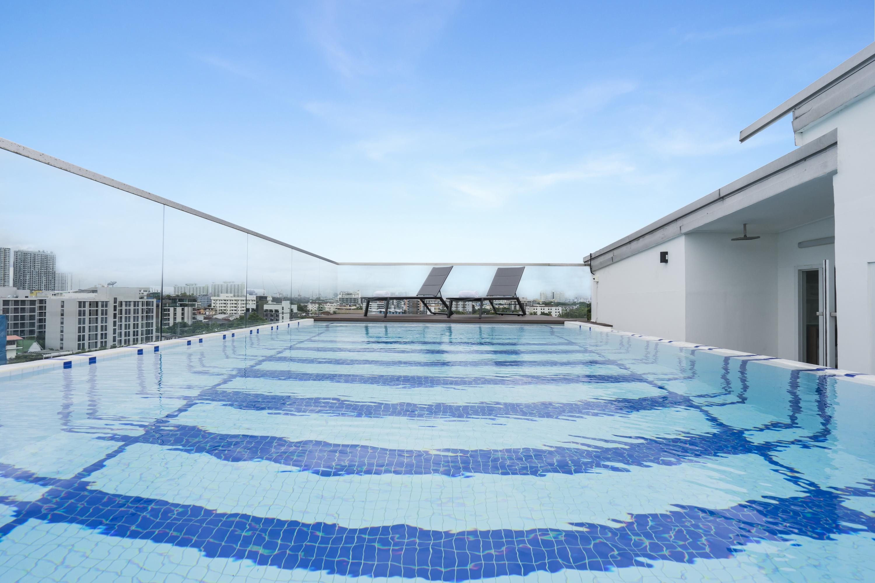 Amber Sukhumvit 85 3*