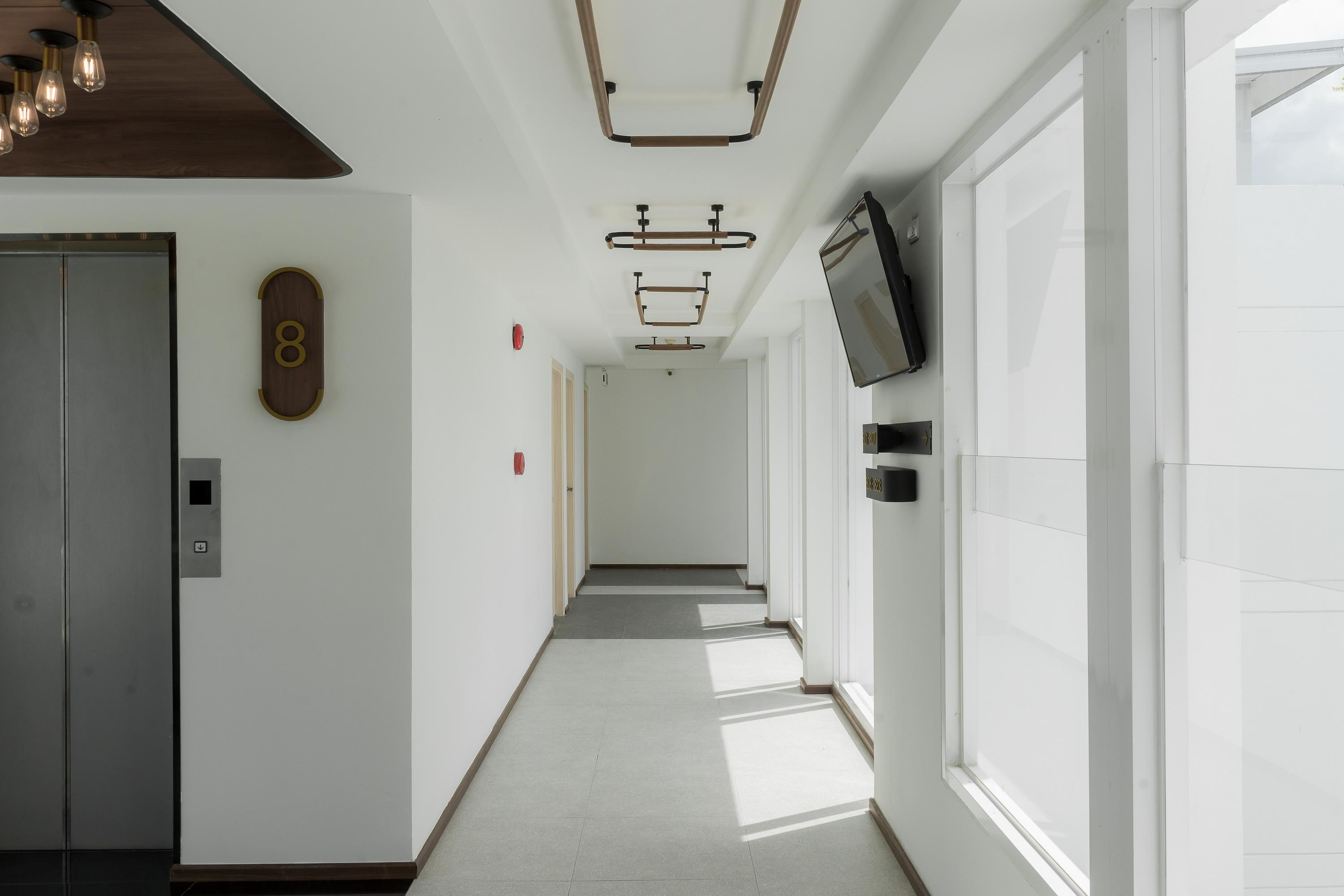 Hotel Amber Sukhumvit 85 3*