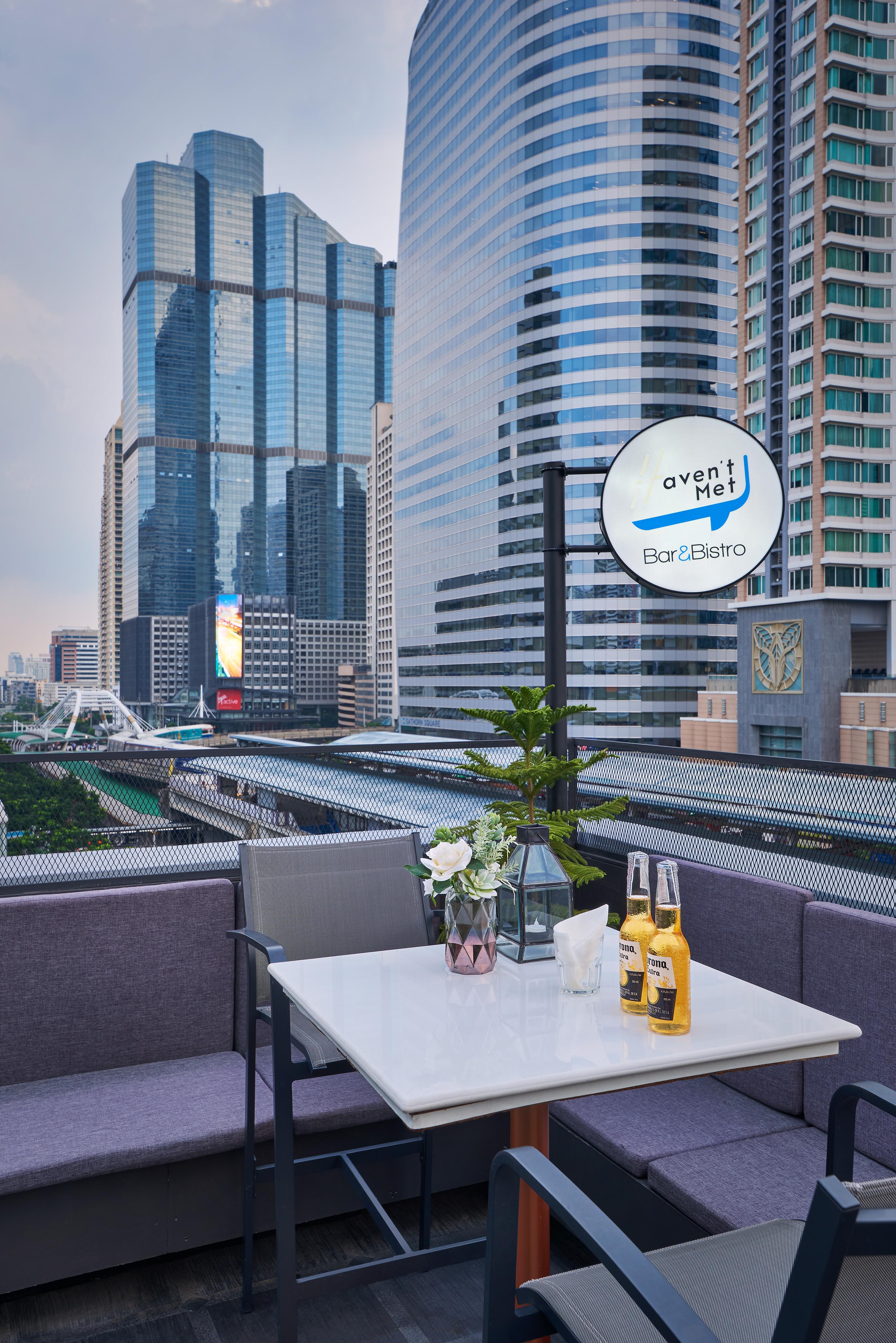 Hotel Sora Silom 4*