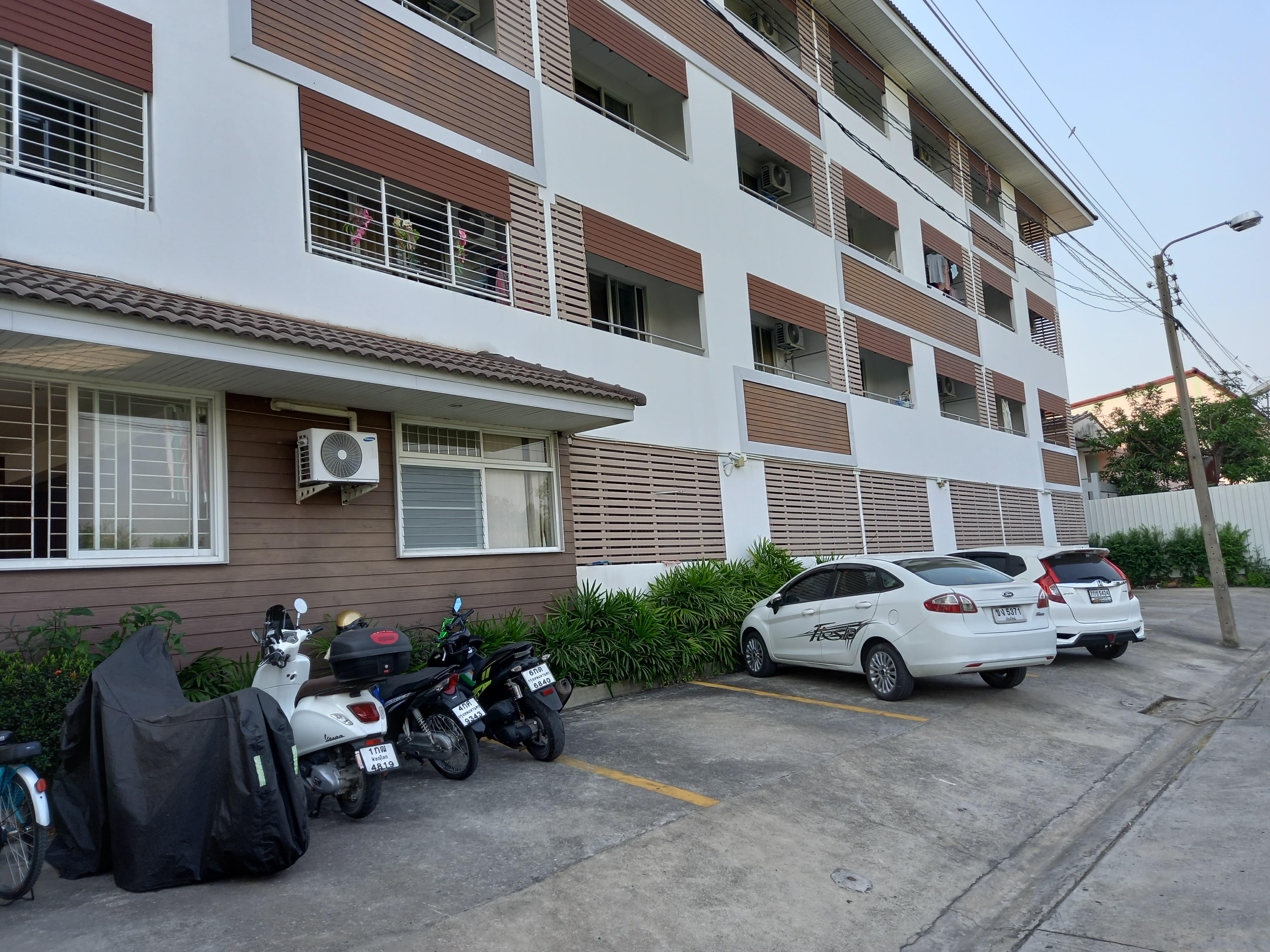 Ruan Plaisoi Hotel Bangkok