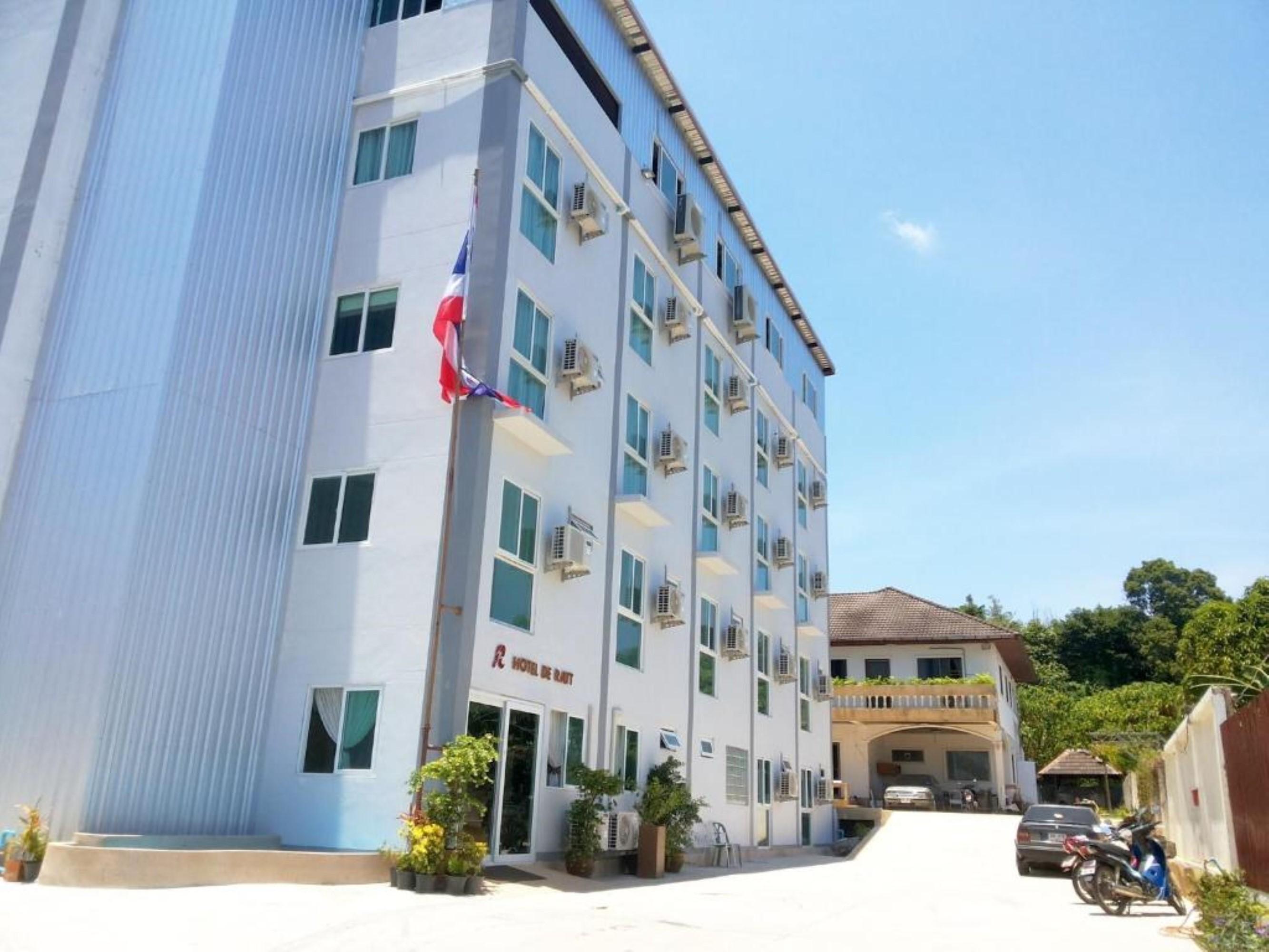 Ruan Plaisoi Hotel