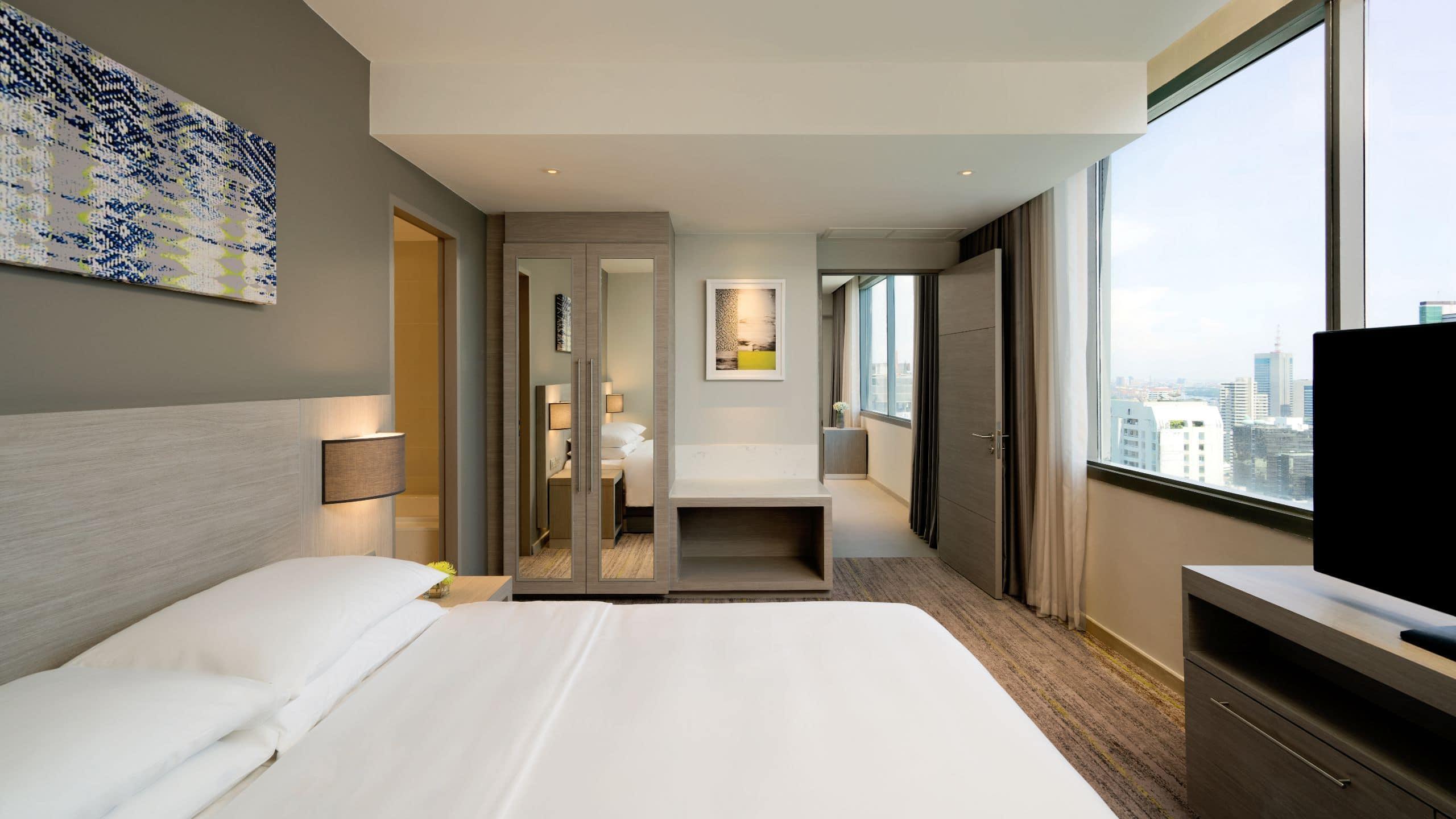 Hotel Hyatt Place Sukhumvit 24 4*