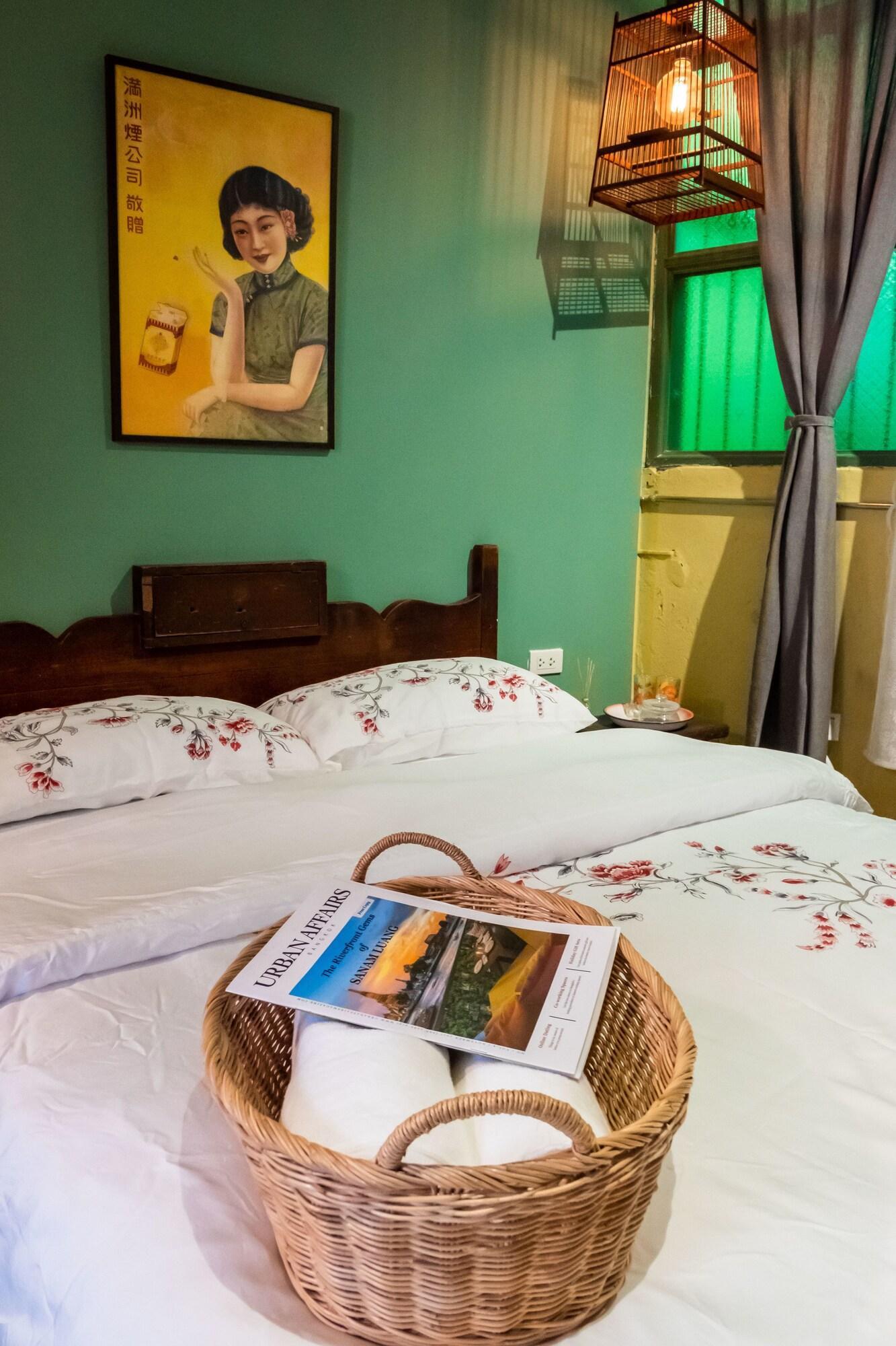 Live Local Hotel