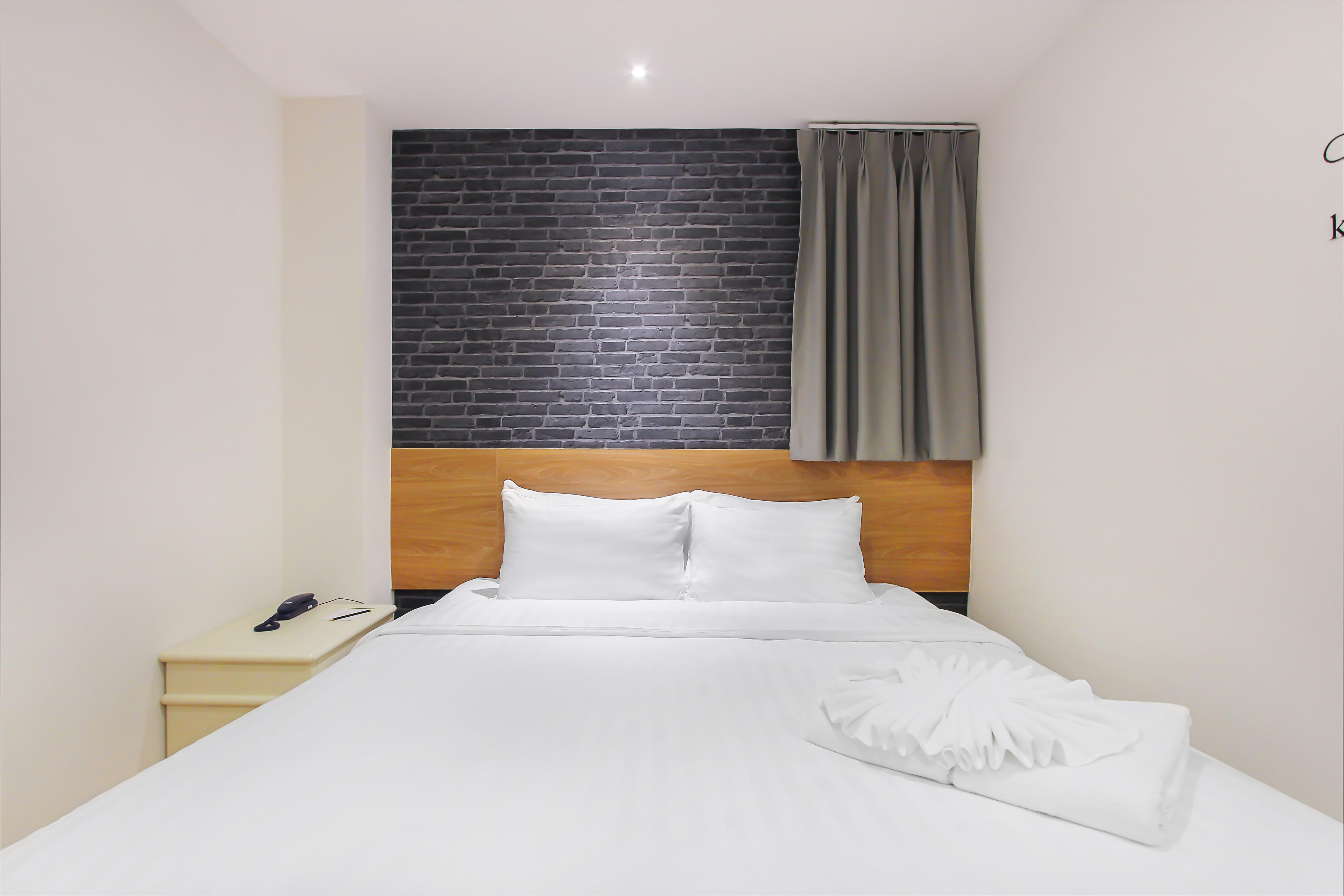 Pula Silom 3*