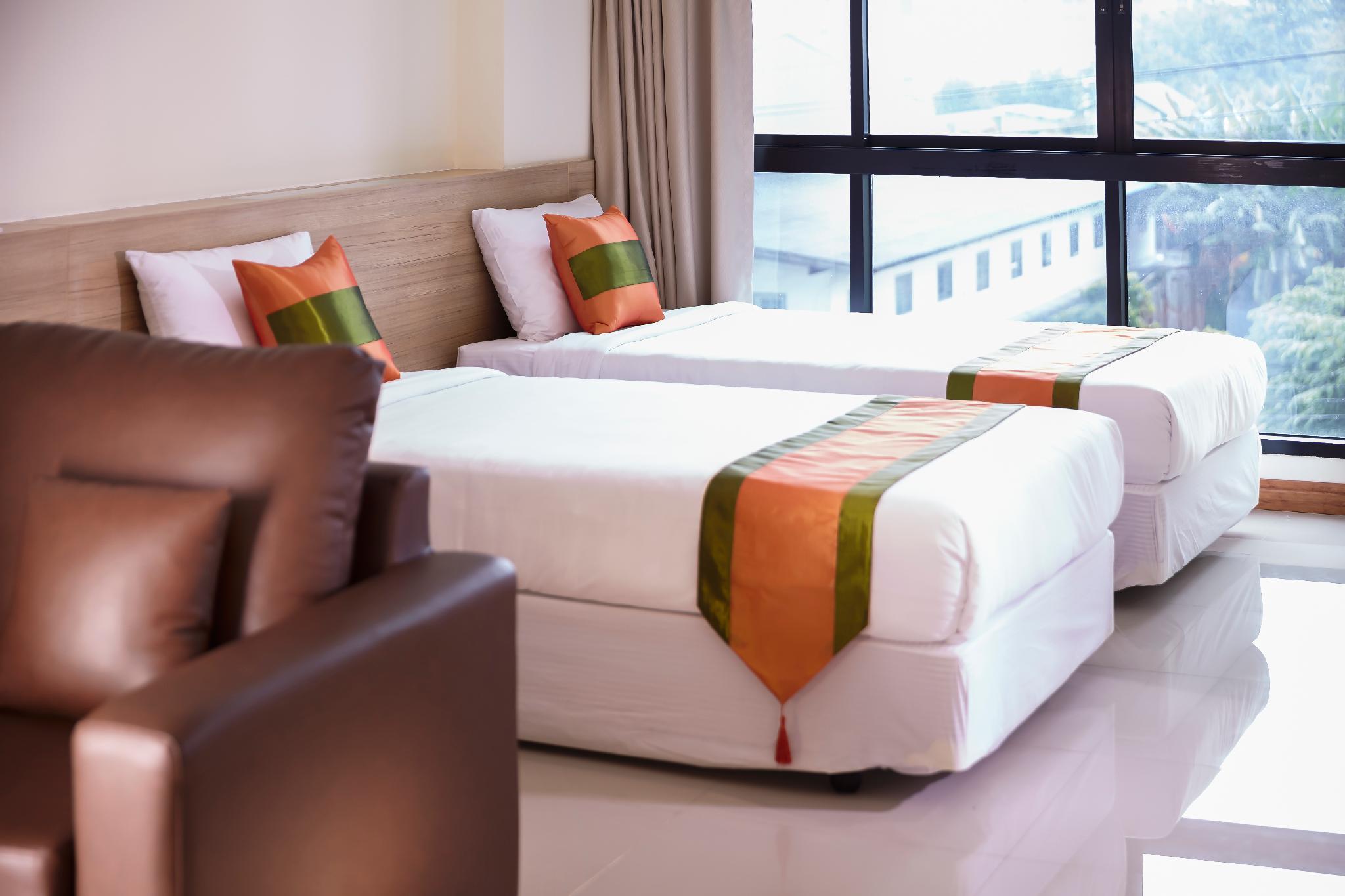 The Plimplace 2 Aparthotel 3*