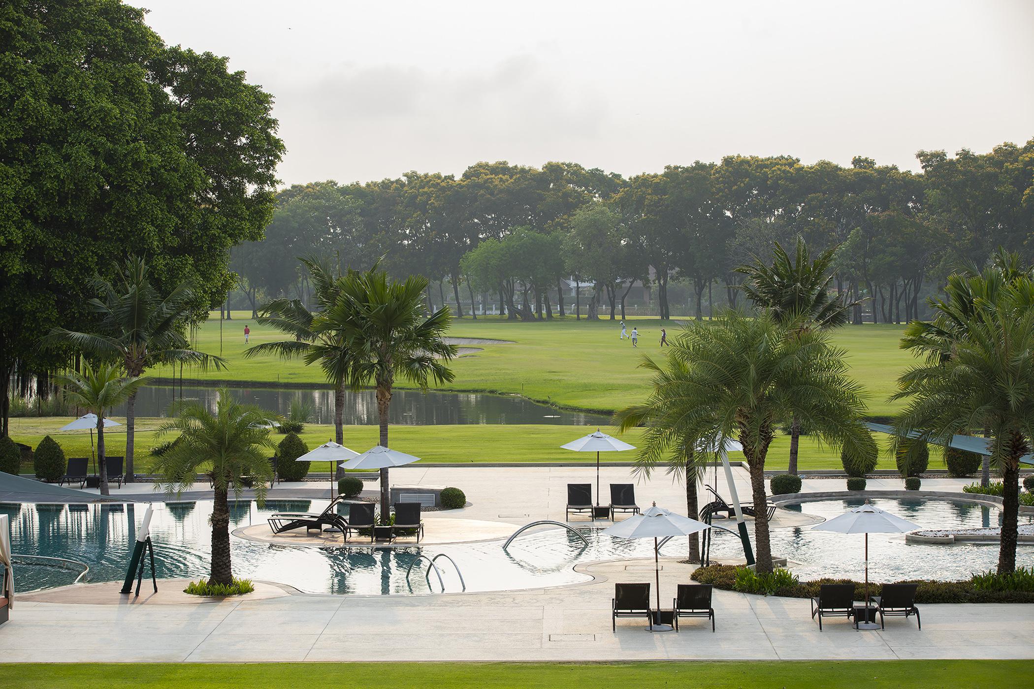 Eastin Thana Golf Bangkok