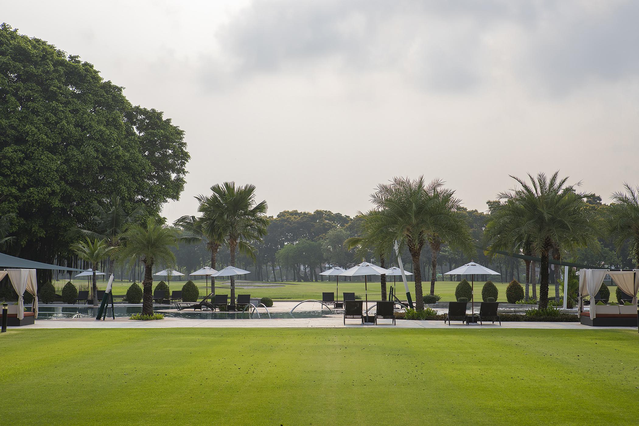 Eastin Thana Golf Resort