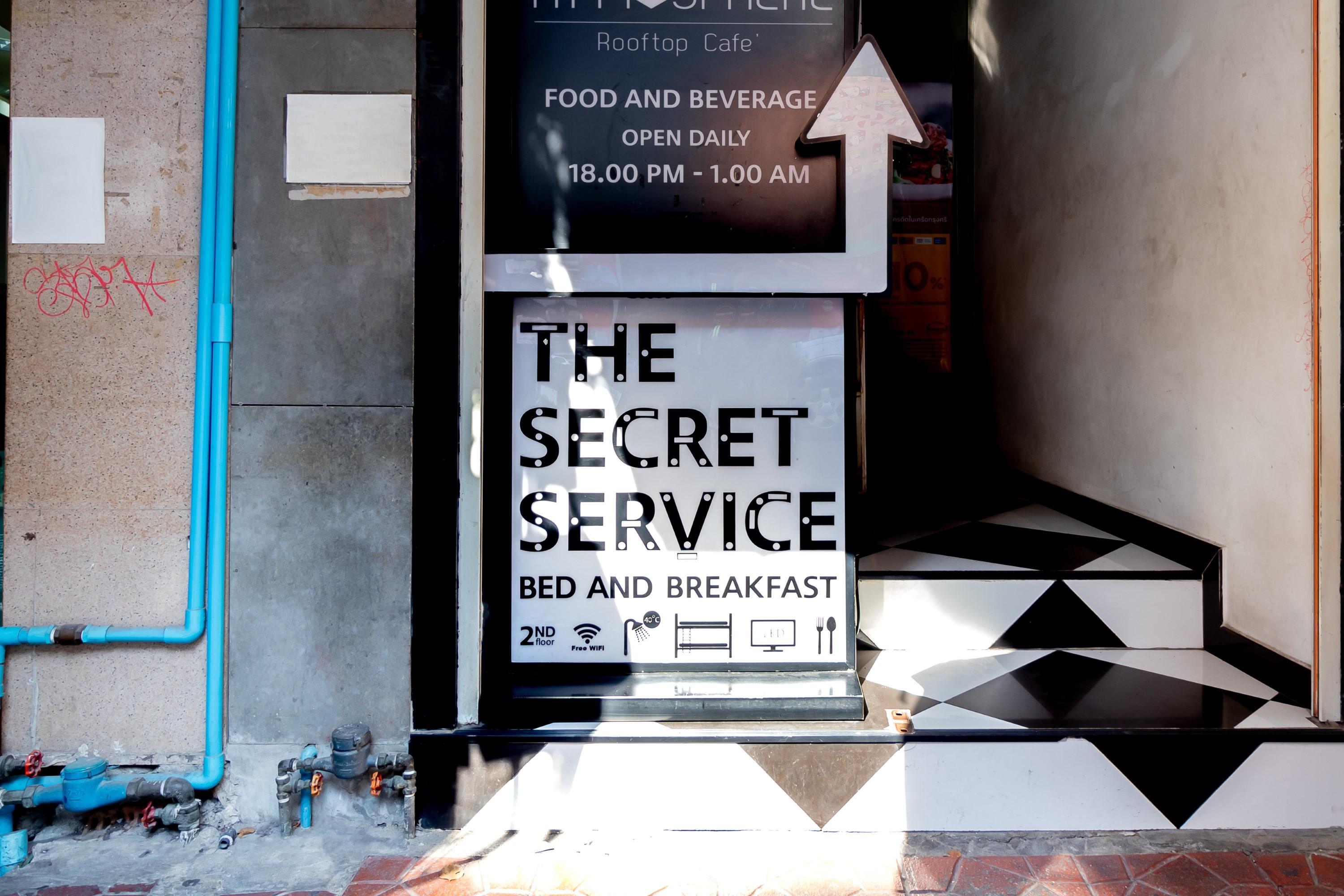 The Secret Service Guest house 3*