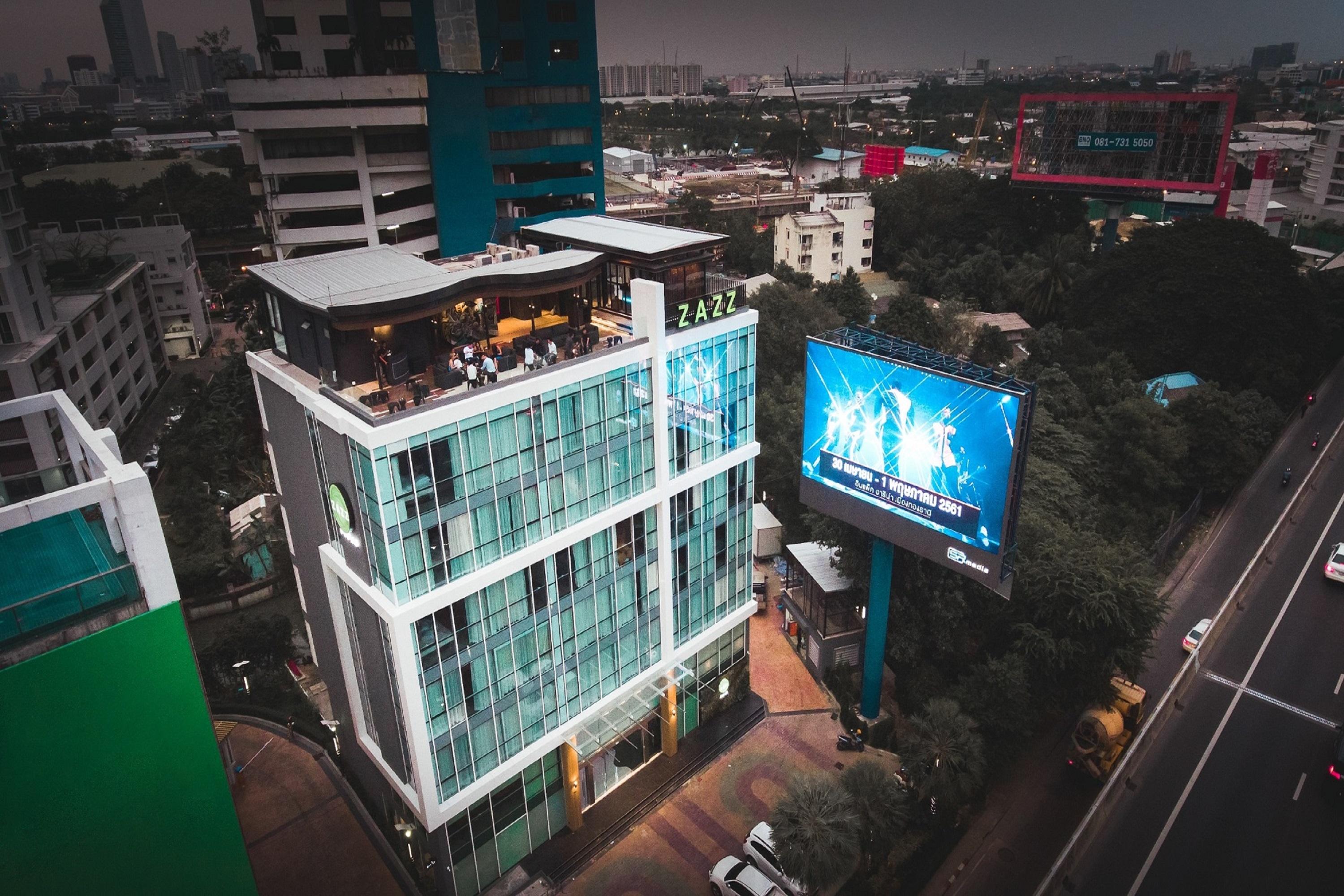 Hotel Zazz Urban 4*