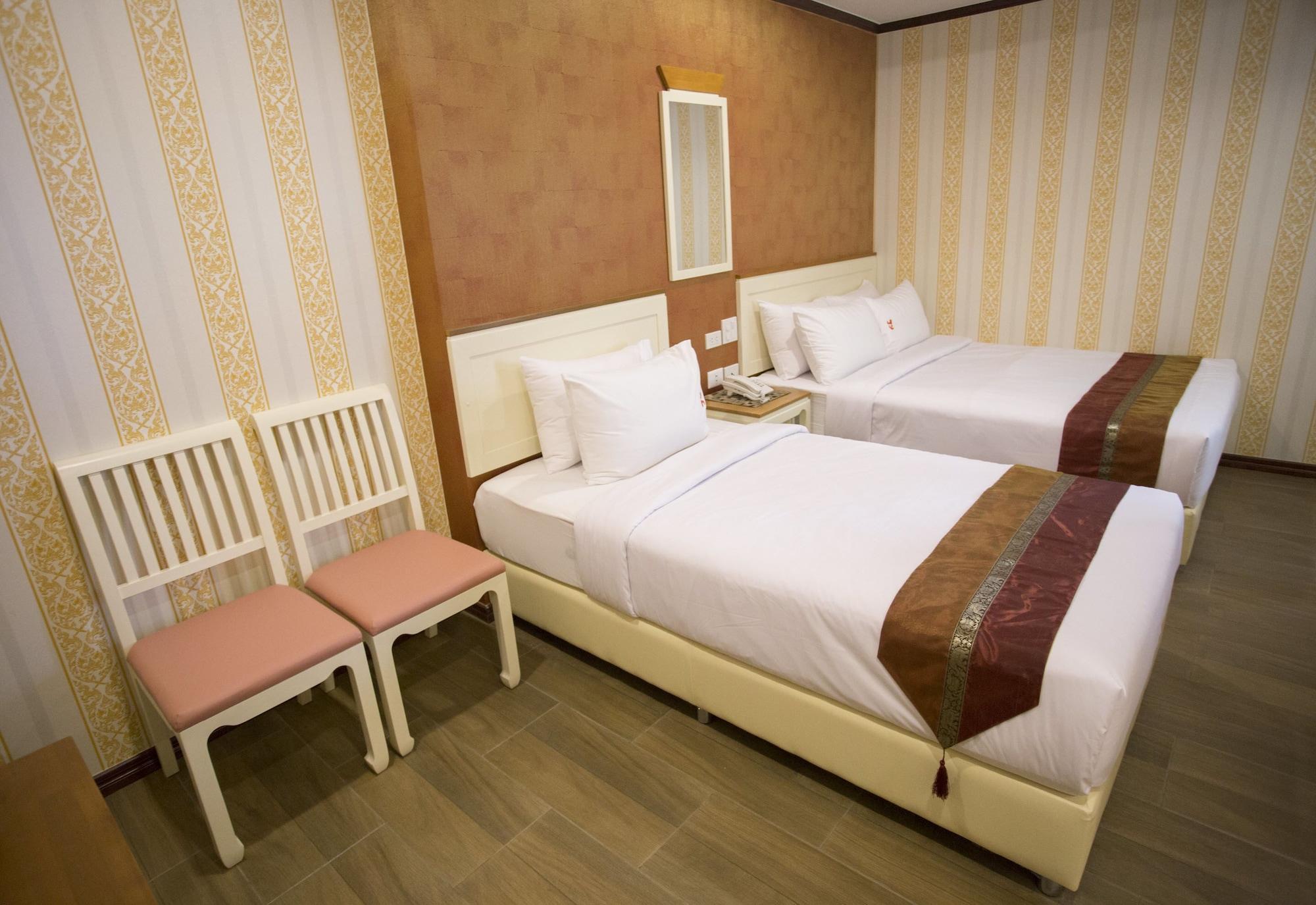 Hotel J&y Latphrao 35 3*