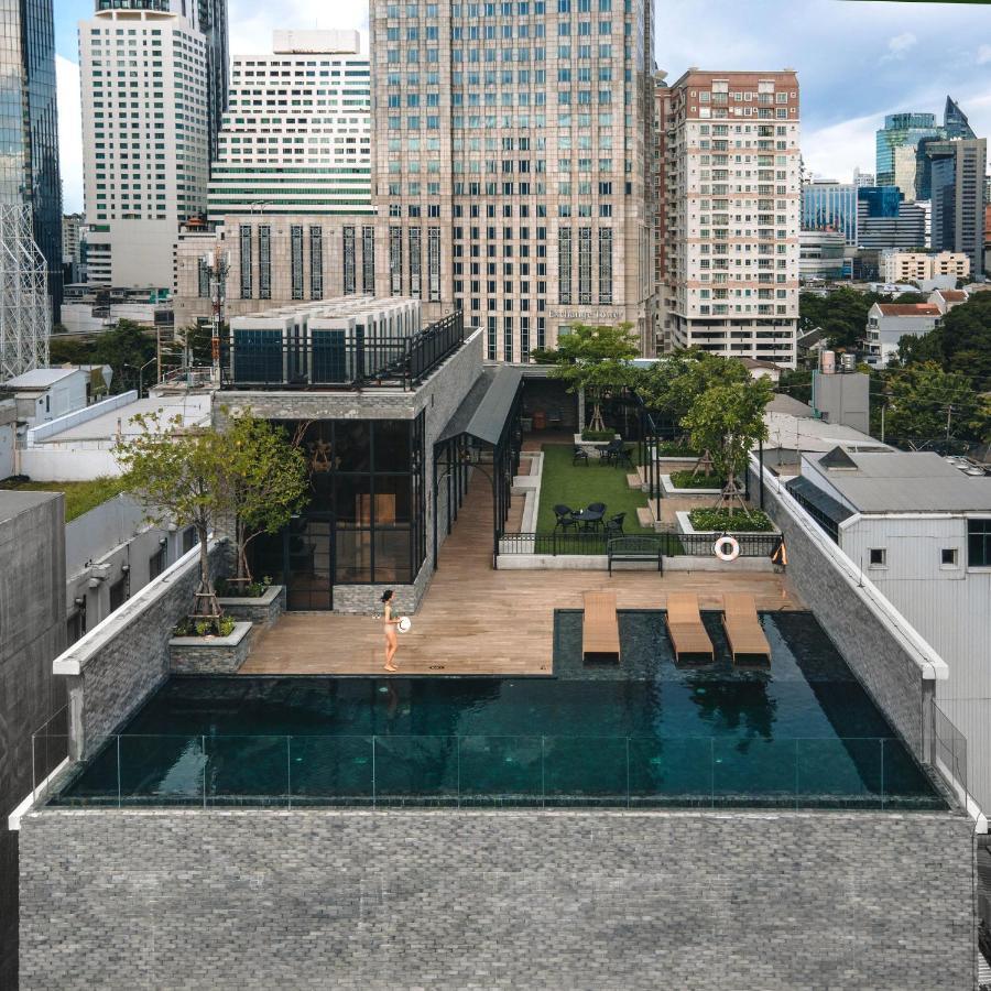 Hotel The Coach Sukhumvit - Asok Bts 4*