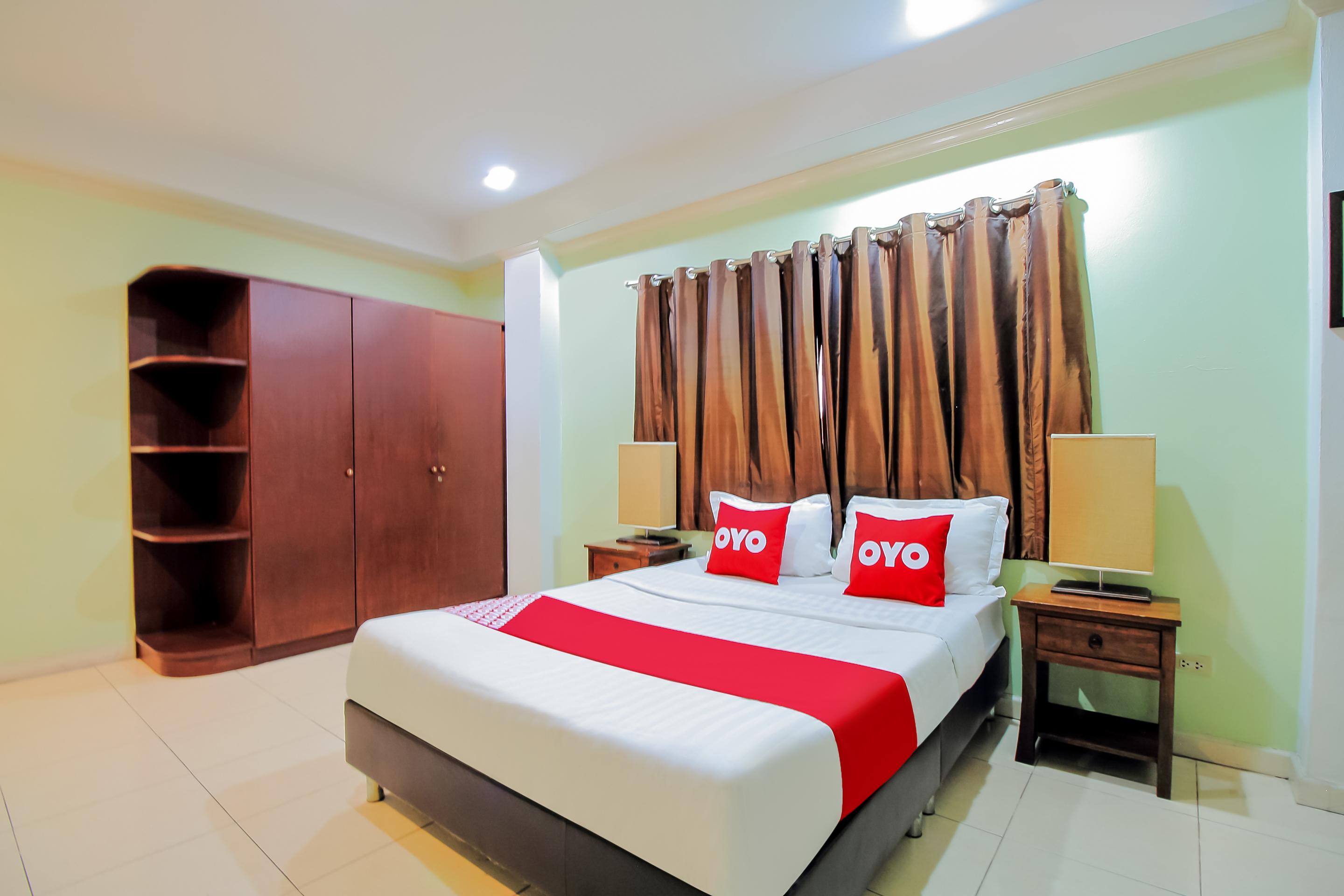 Hotel Oyo 254 Royal Pimand