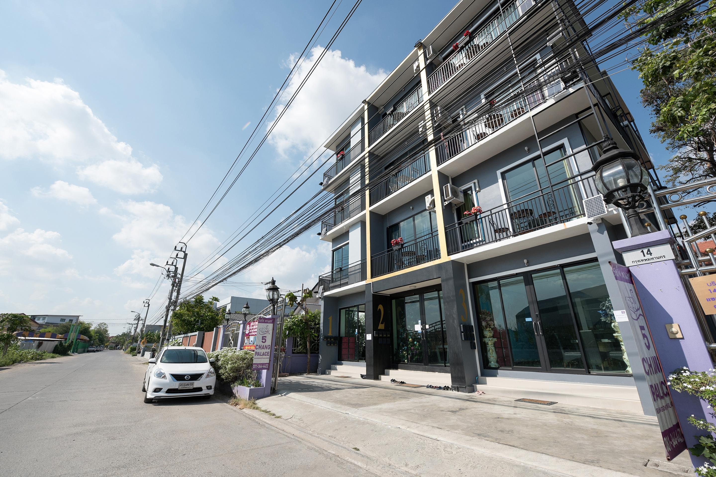 5 Chang Palace