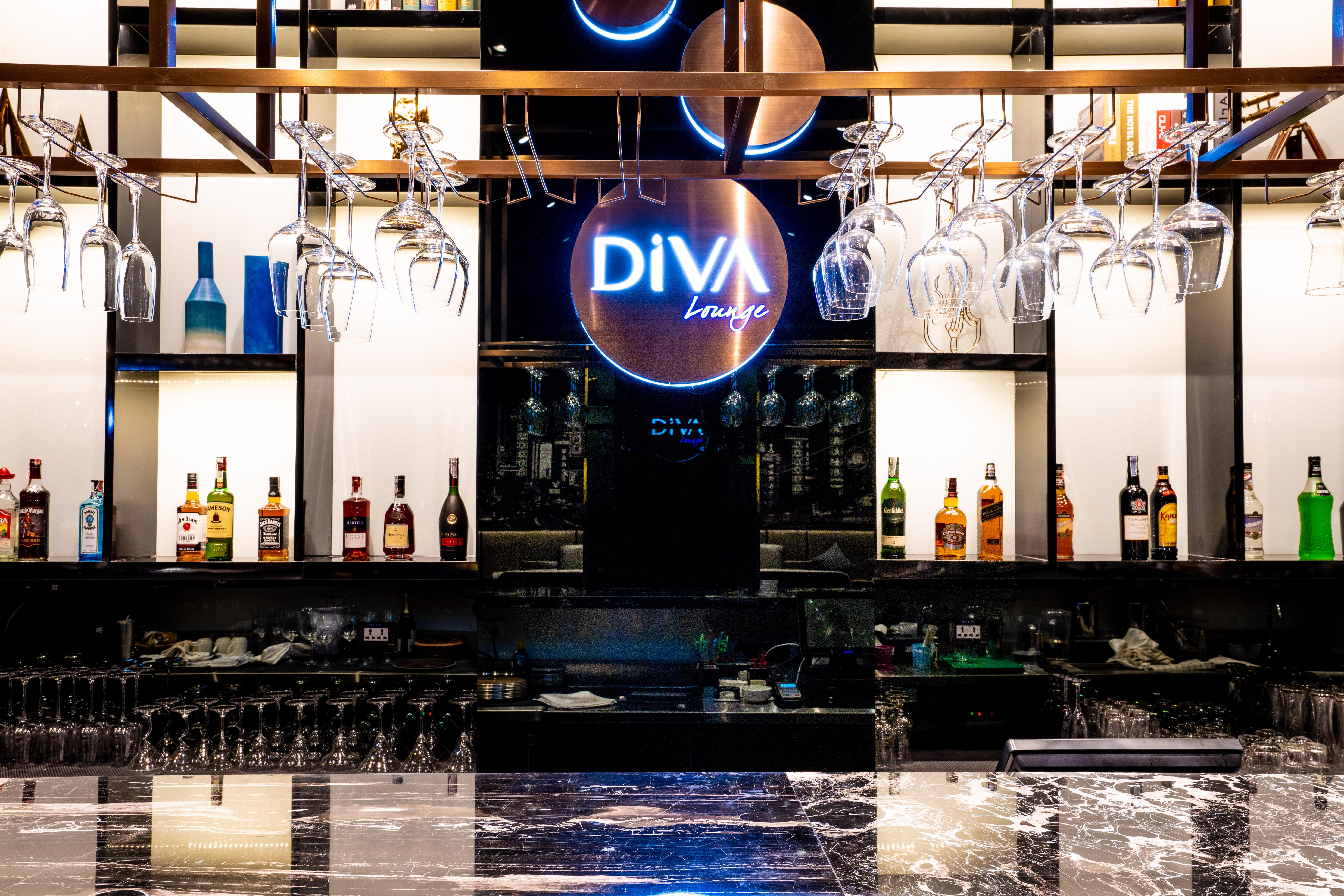 Divalux & Bangkok, Suvarnabhumi Airport-free Shuttle