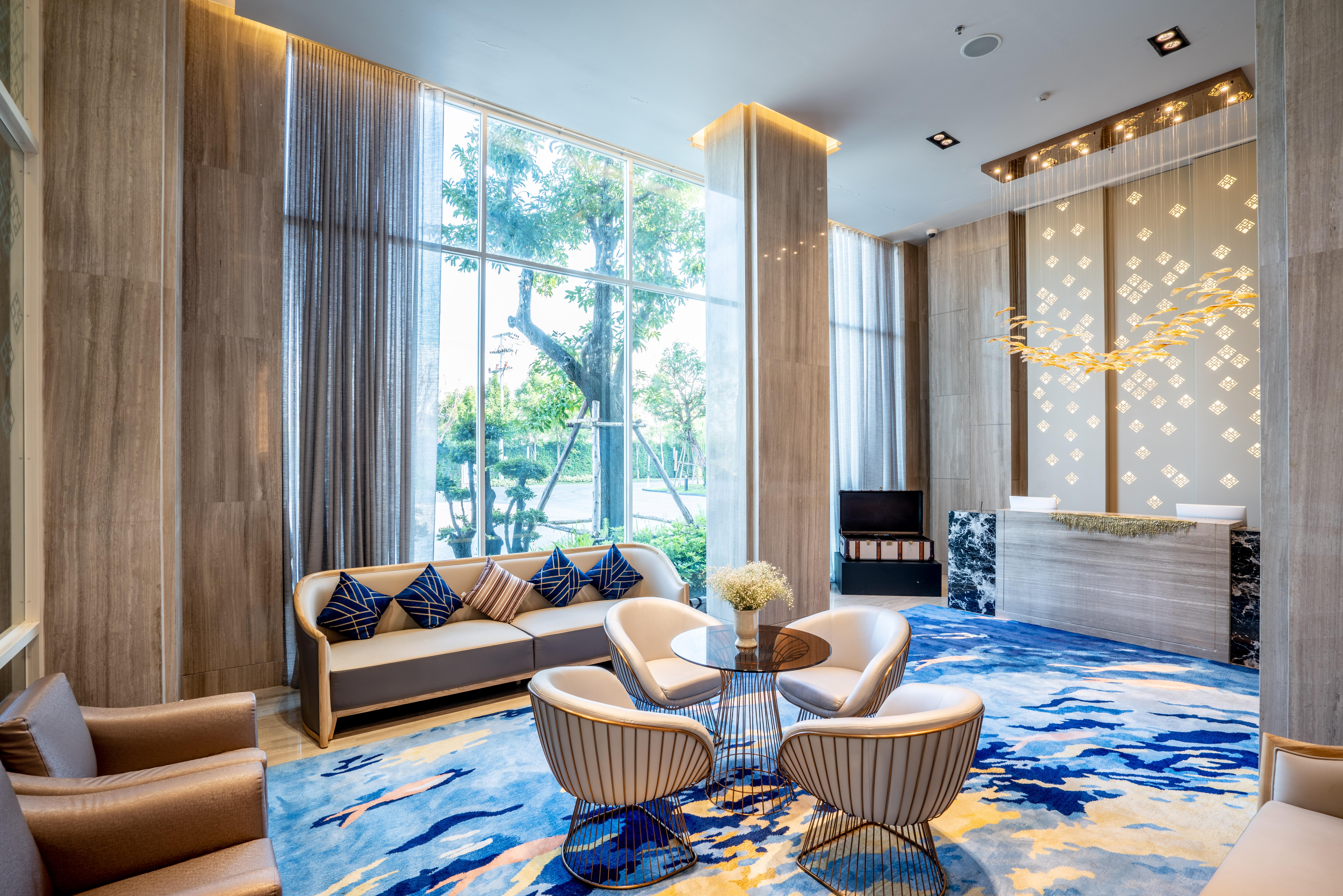 Divalux & Bangkok, Suvarnabhumi Airport-free Shuttle Hotel
