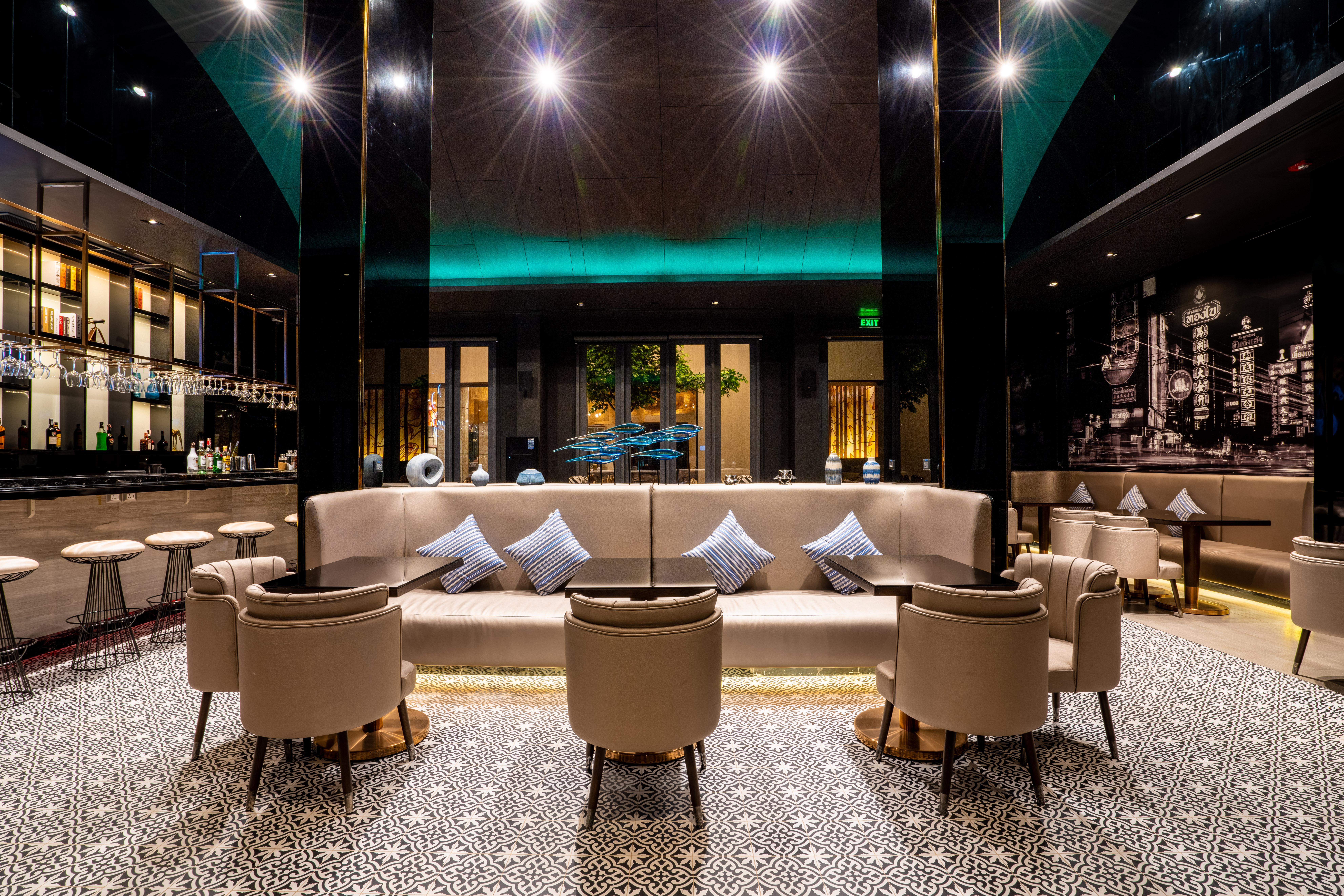 Hotel Divalux & Bangkok, Suvarnabhumi Airport-free Shuttle 5*