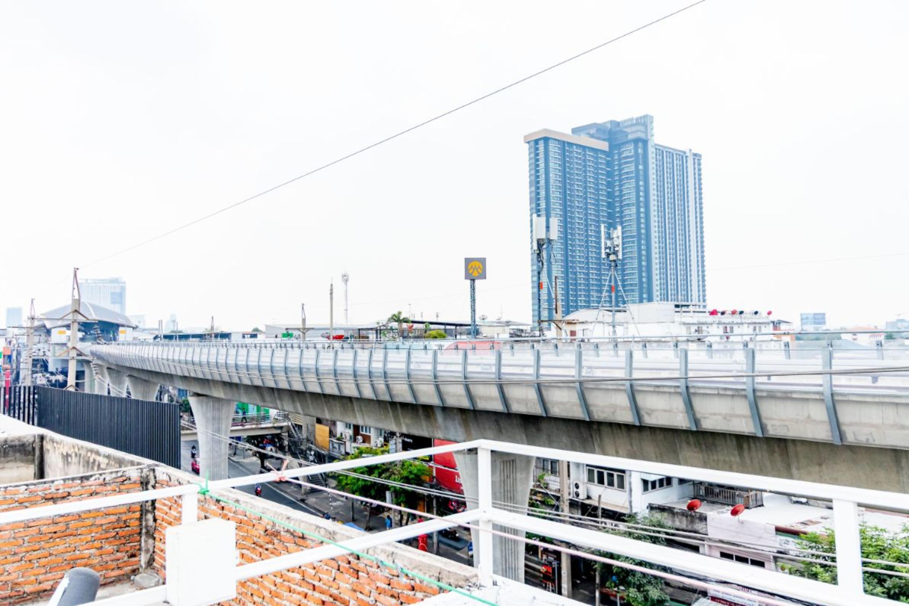 Apartment Ze Bang Aor Station