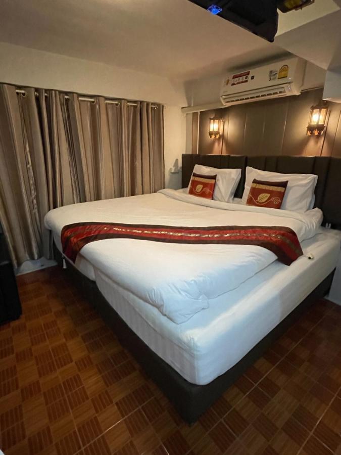 Acozyposhtel Bangkok