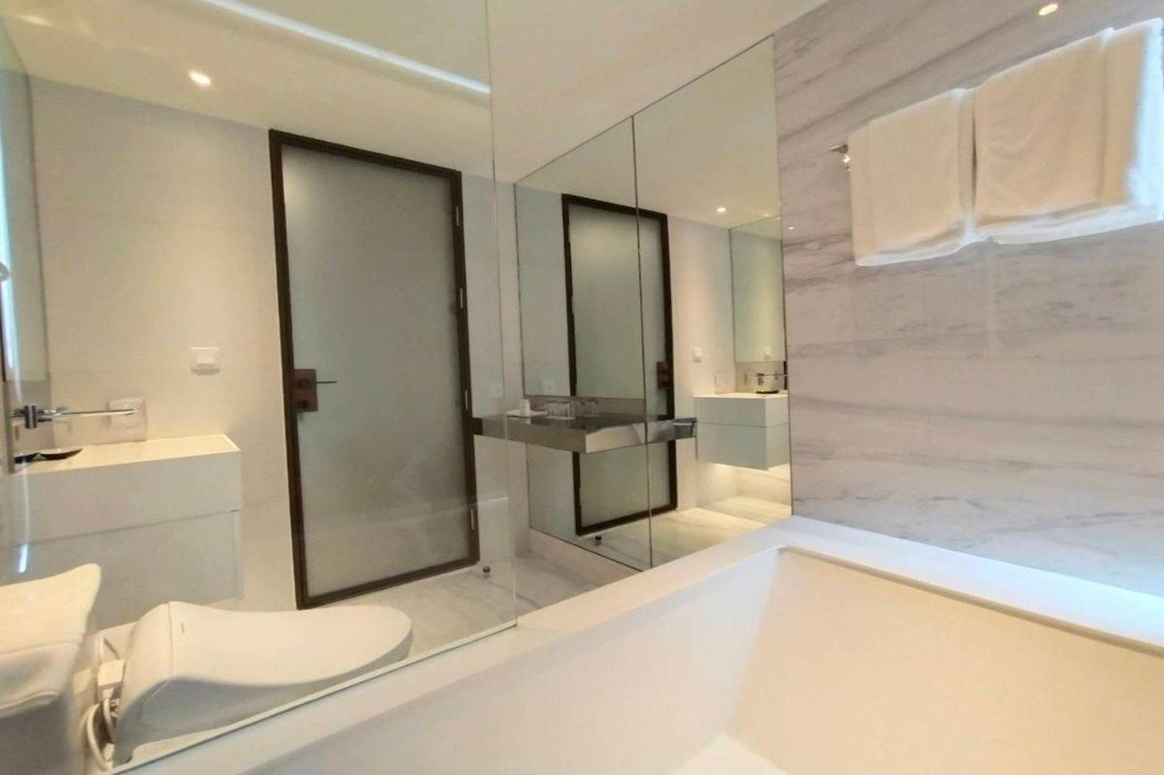 Hotel Ashley Thonglor 4*