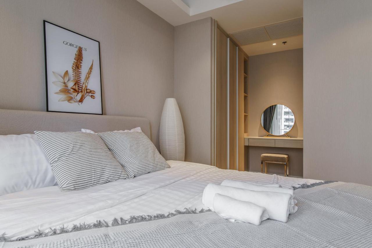 Sukhumvit 11#luxury#pool#gym#bts Nana&mrt Sukhumvit#1br#max2ppl