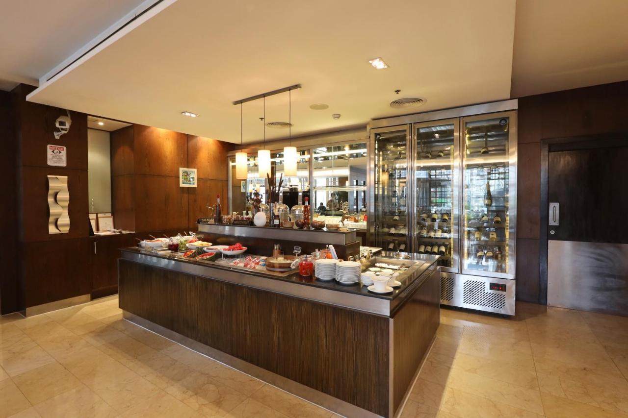 Davis Thai House Tempat peranginan