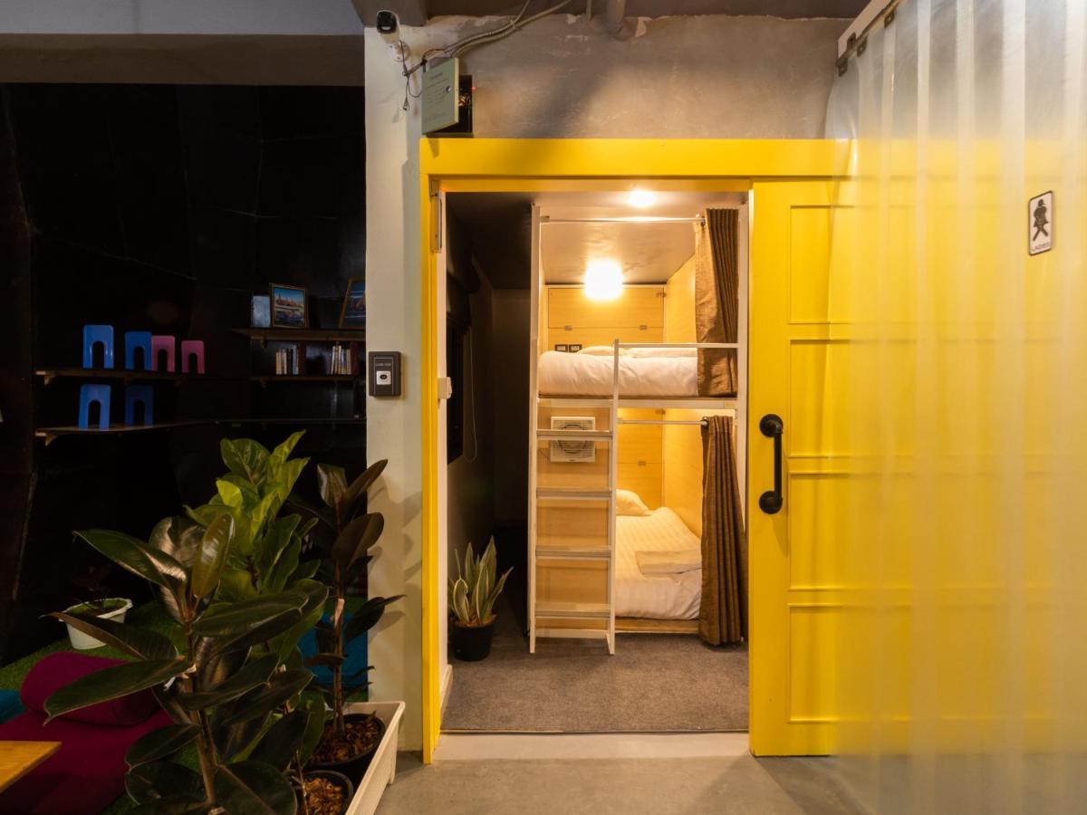 Khao San Social Capsule *