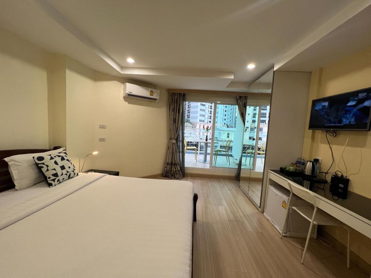 V Check Sukhumvit 22 3*