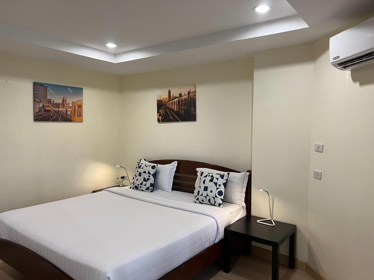 V Check Sukhumvit 22 3*
