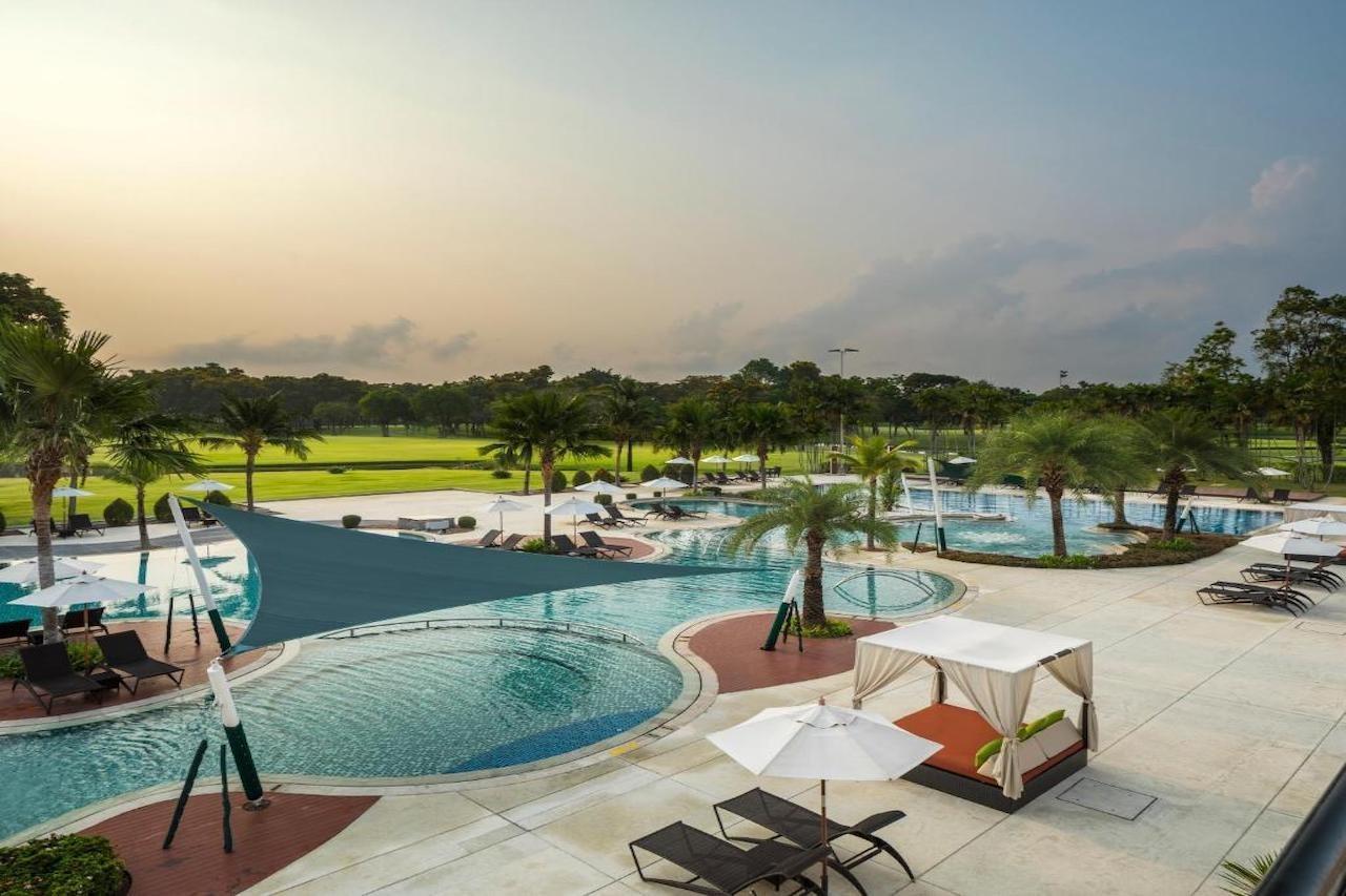 Eastin Thana Golf Resort