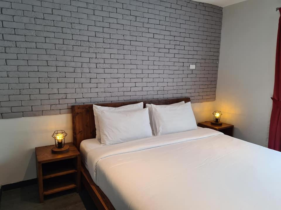 Bei Otto Haus - Sukhumvit20