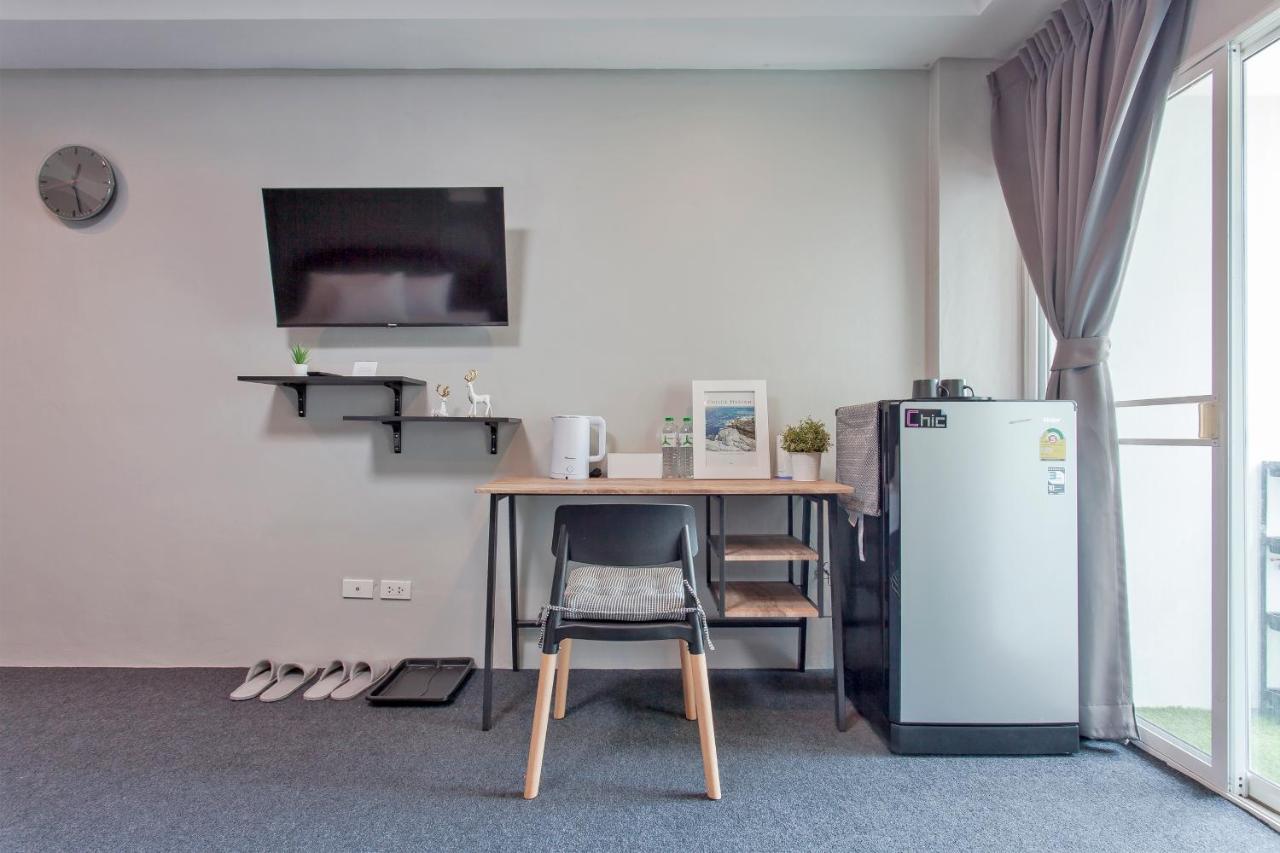 Cozzi By Grand Airport Hostel *