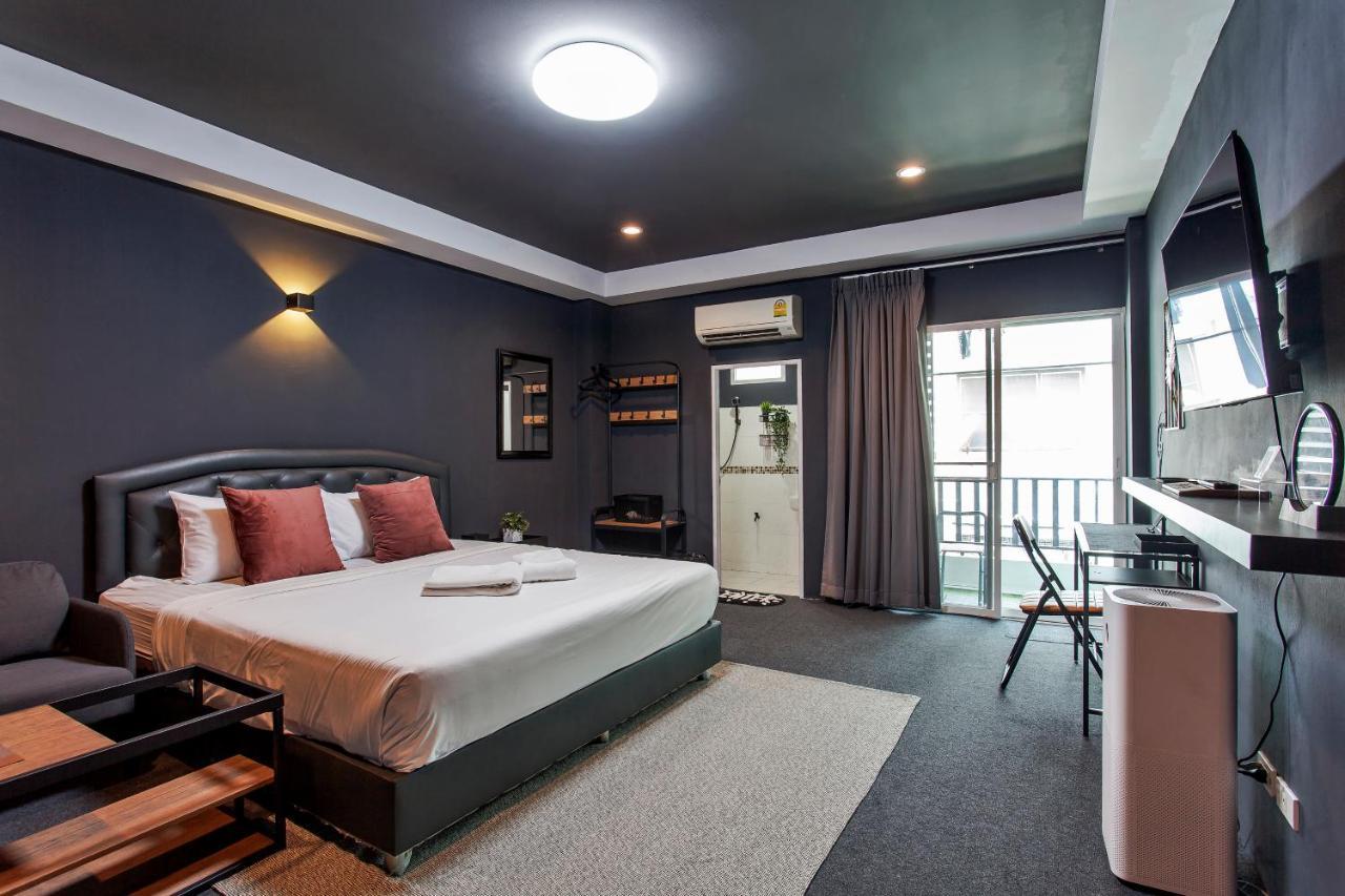 Cozzi By Grand Airport *