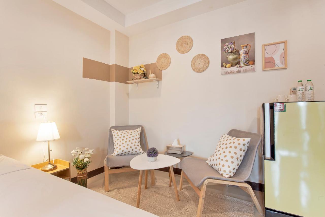 Cozzi By Grand Airport