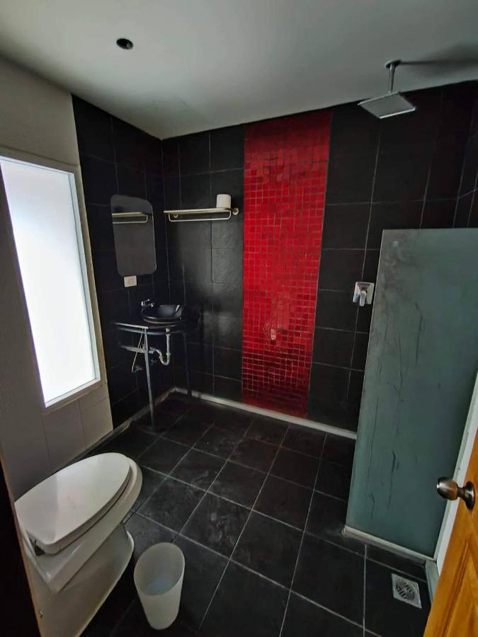 Bei Otto Haus - Sukhumvit20