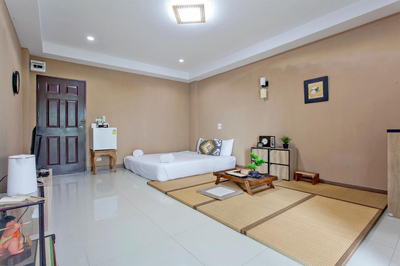 Hostel Cozzi By Grand Airport *