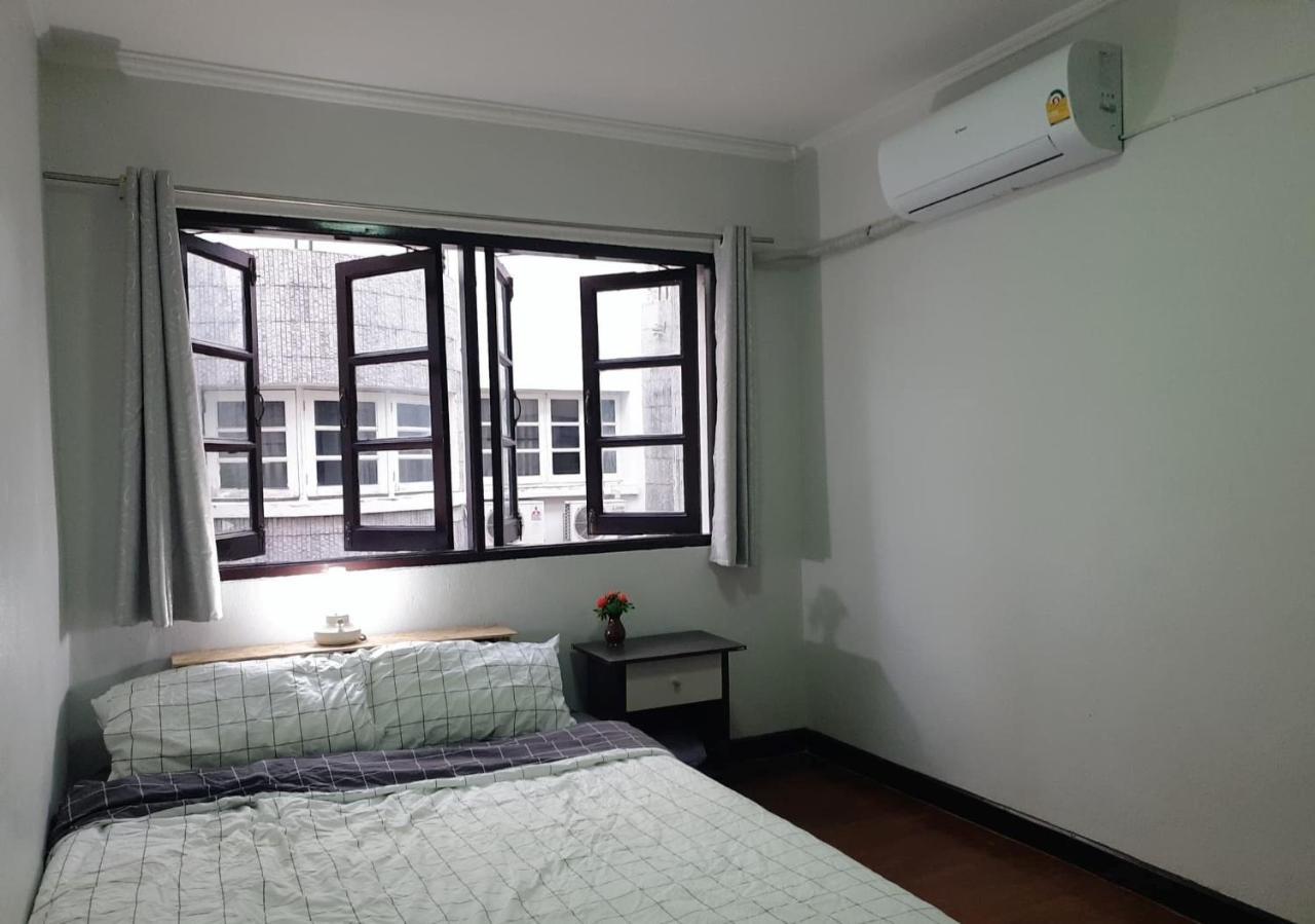 Bed & Breakfast Kru Nat's W/ Private & Gym Bangkok
