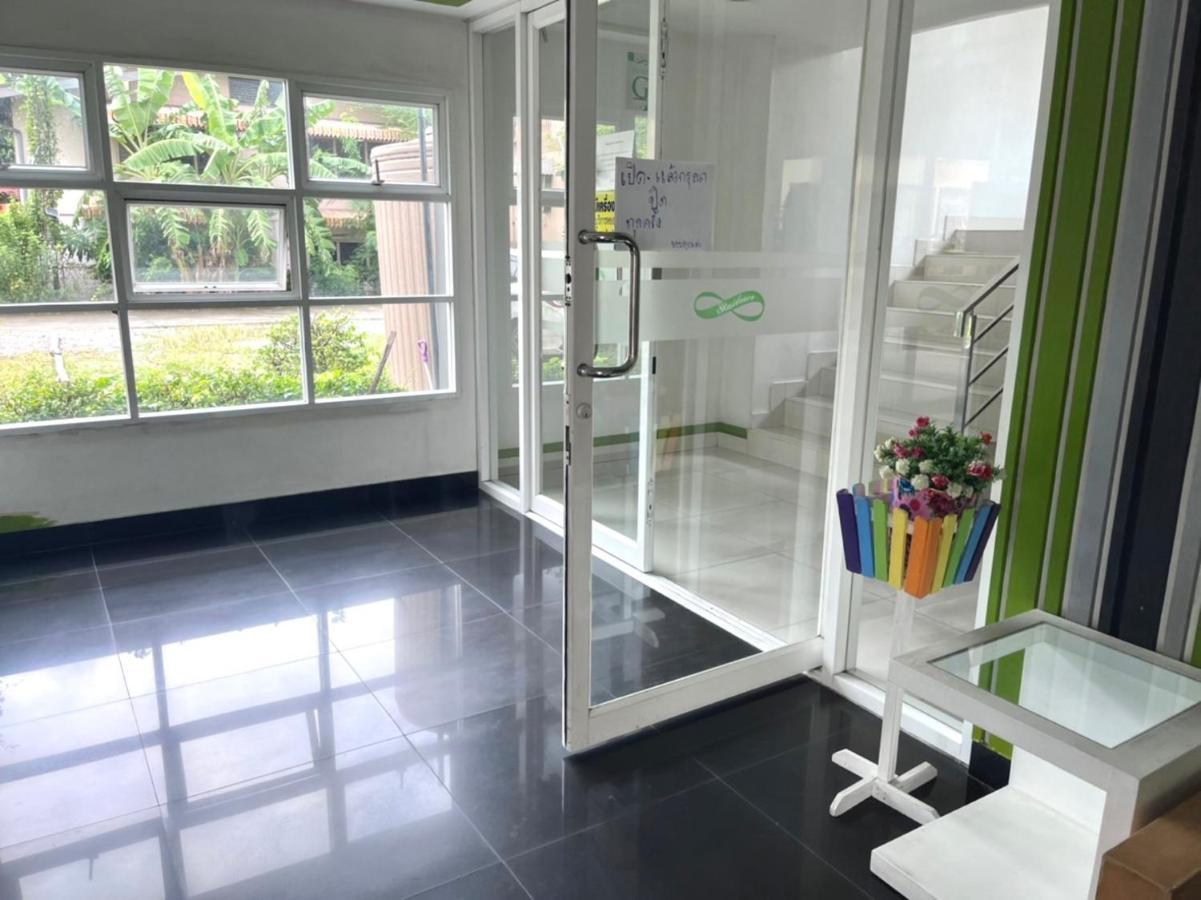 8 * Bangkok