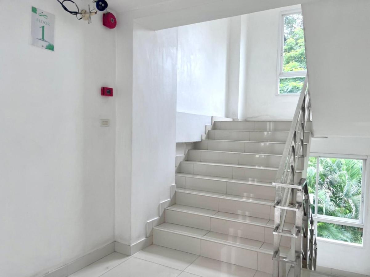Apartment 8