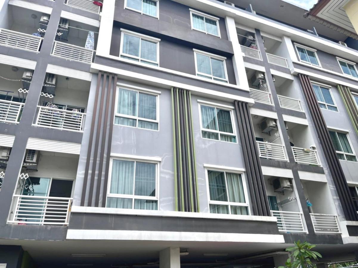 Apartment 8
