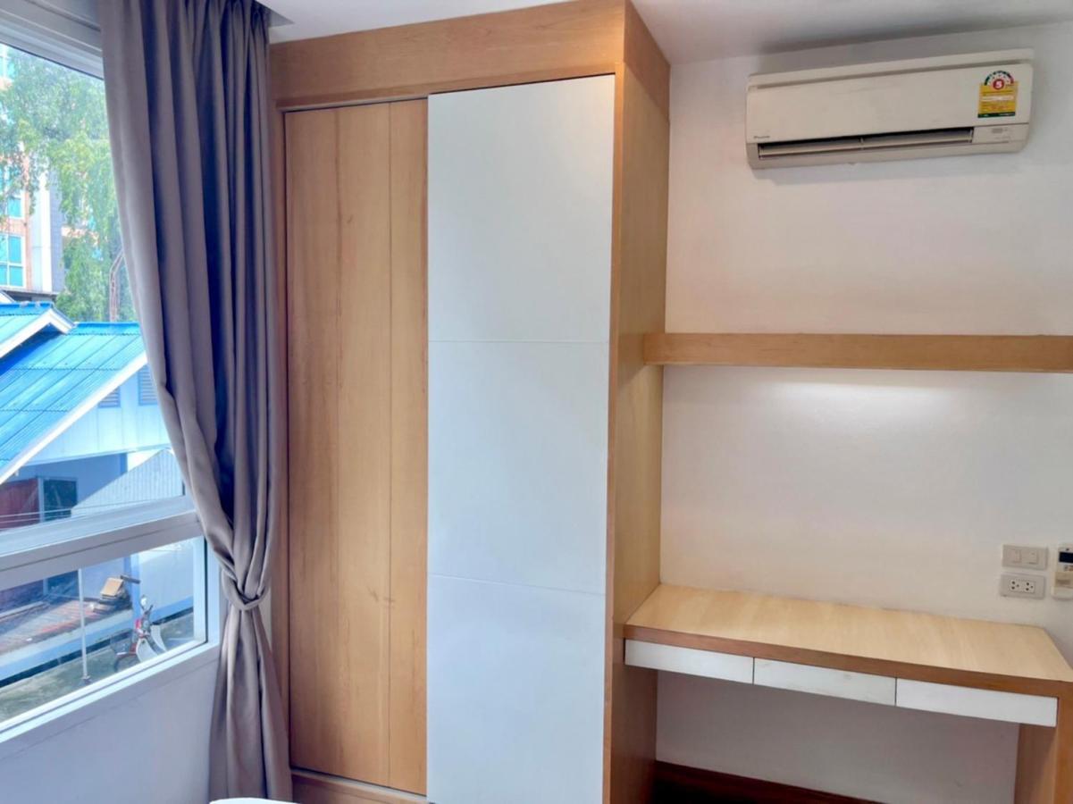 8 * Bangkok