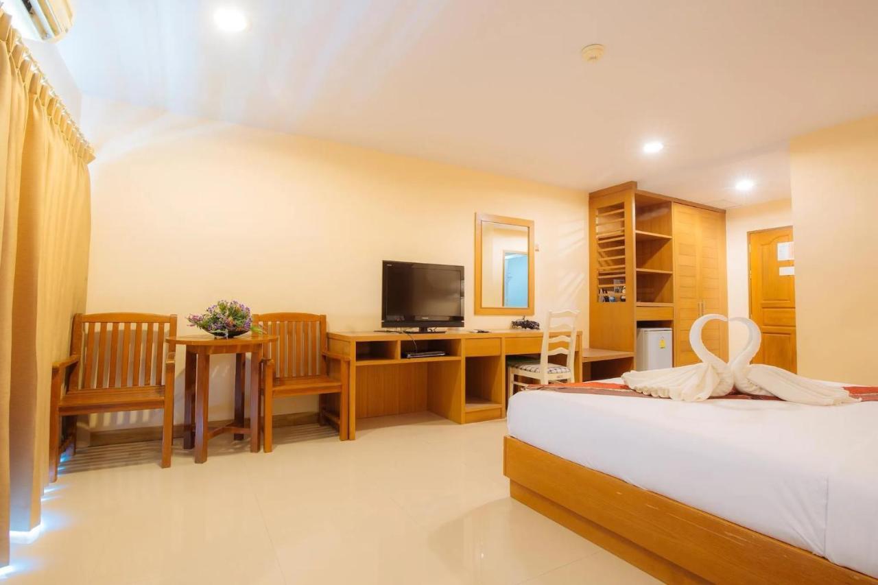Metro Point 4*