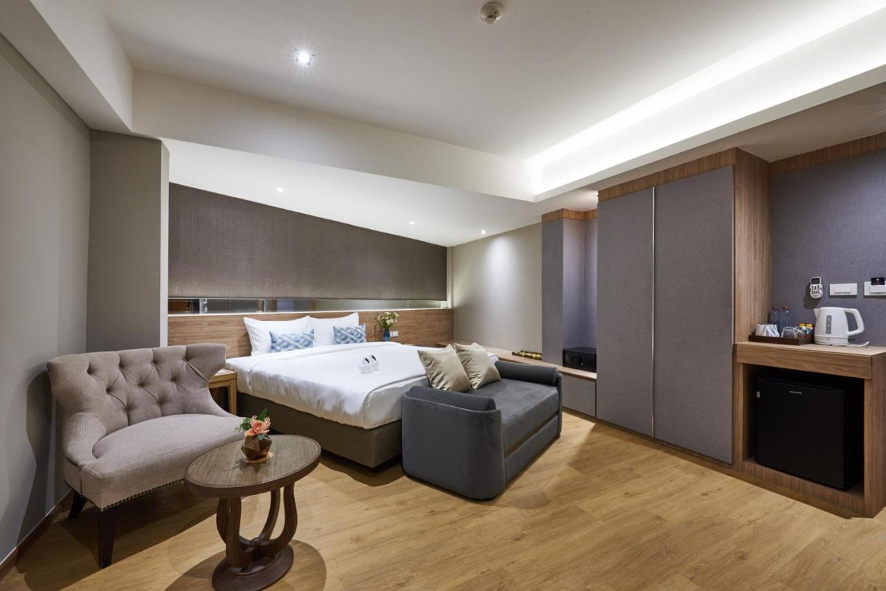 Almas Hotel