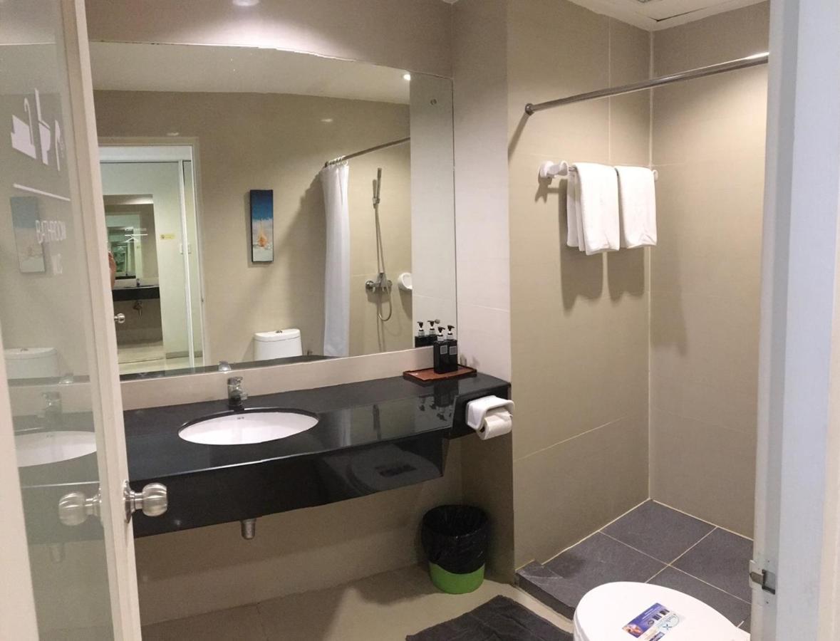 The Royalbee Aparthotel
