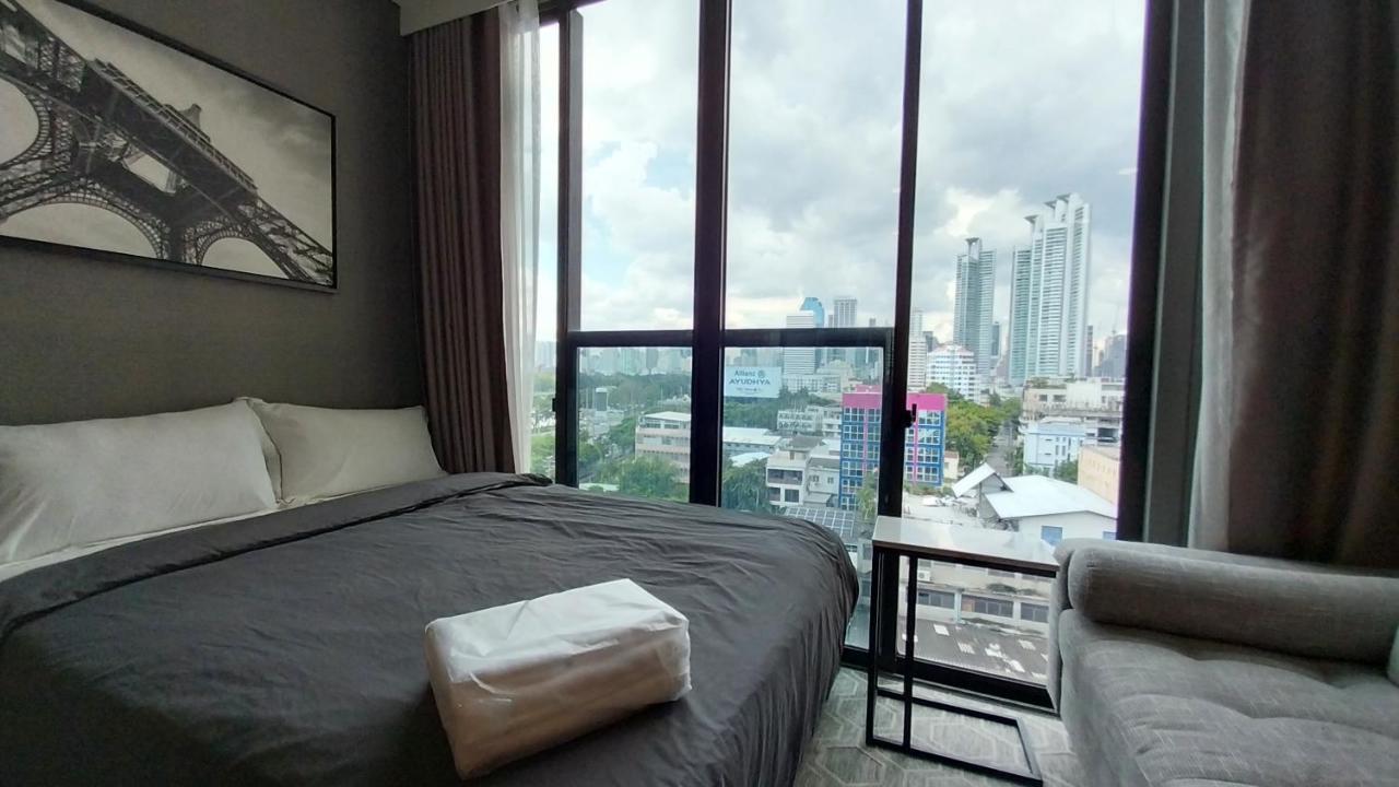 Luxury Queen Sirikit Asok Termianl 21 Apartment *