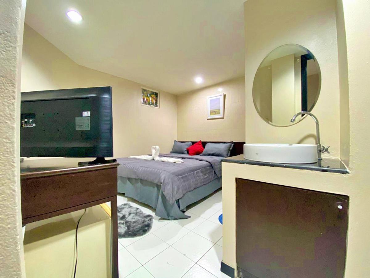 Cheqinn - Sukhumvit 4 Nana Plaza Albergue *